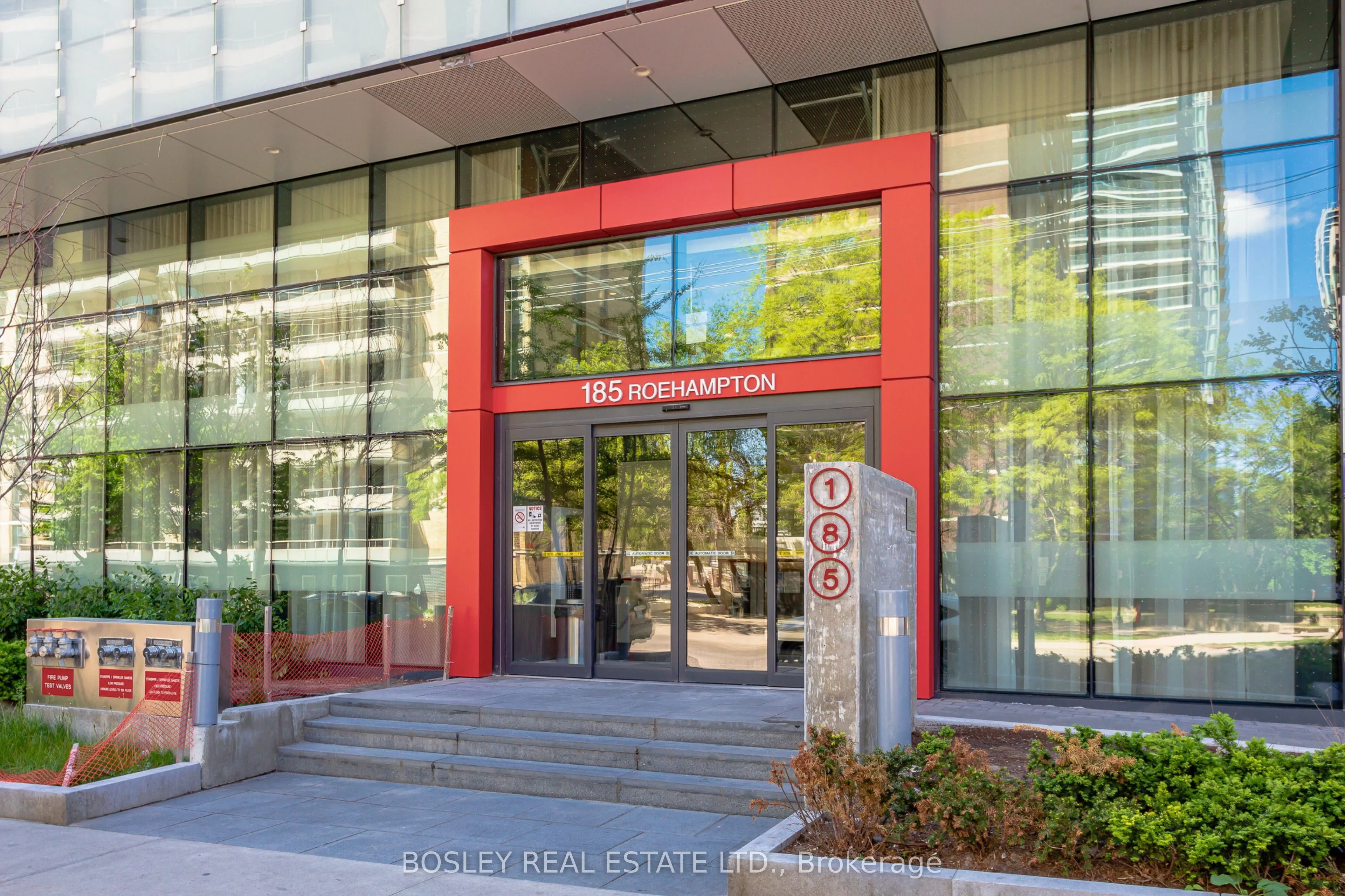 185 Roehampton Avenue #1702