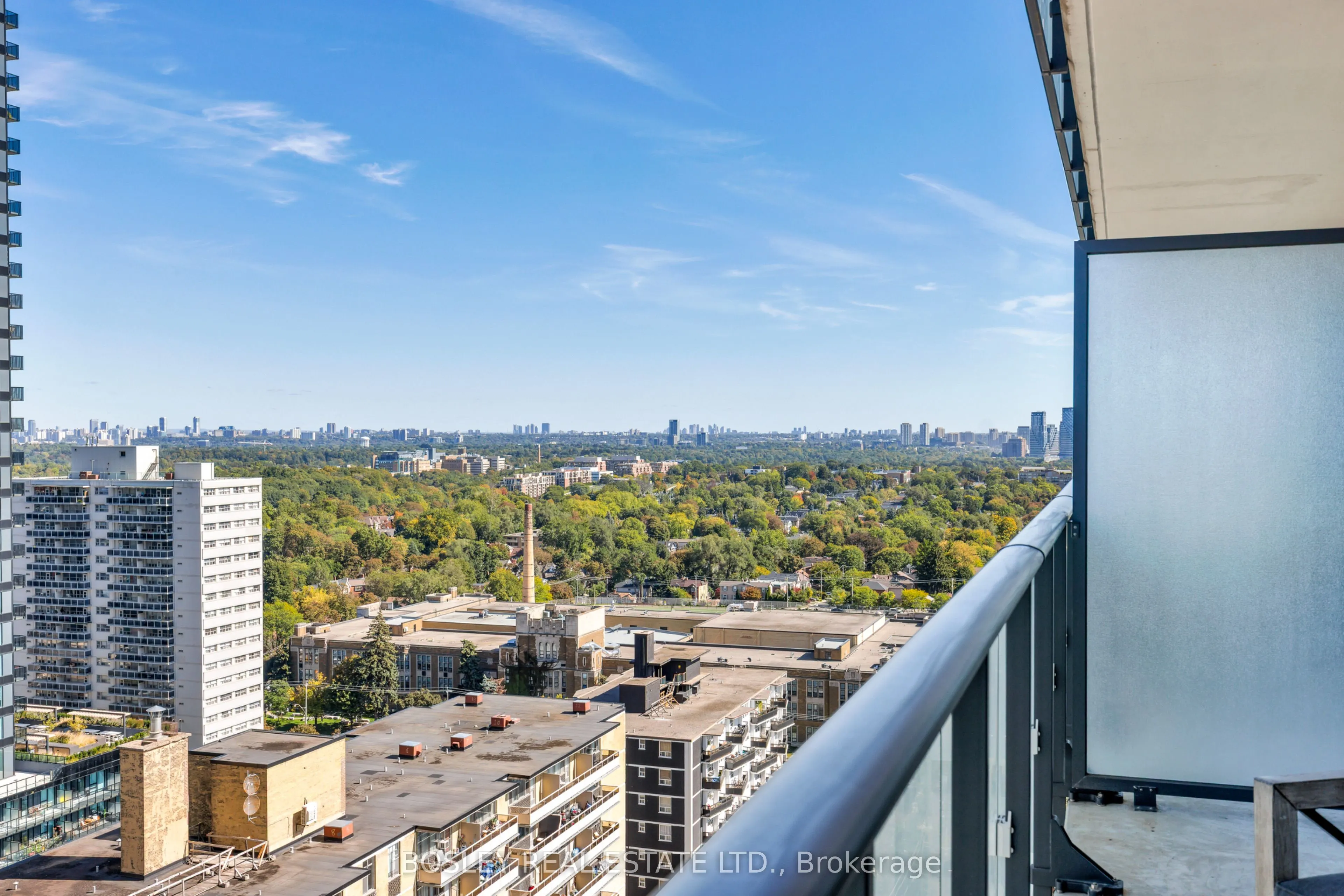 185 Roehampton Avenue #1702