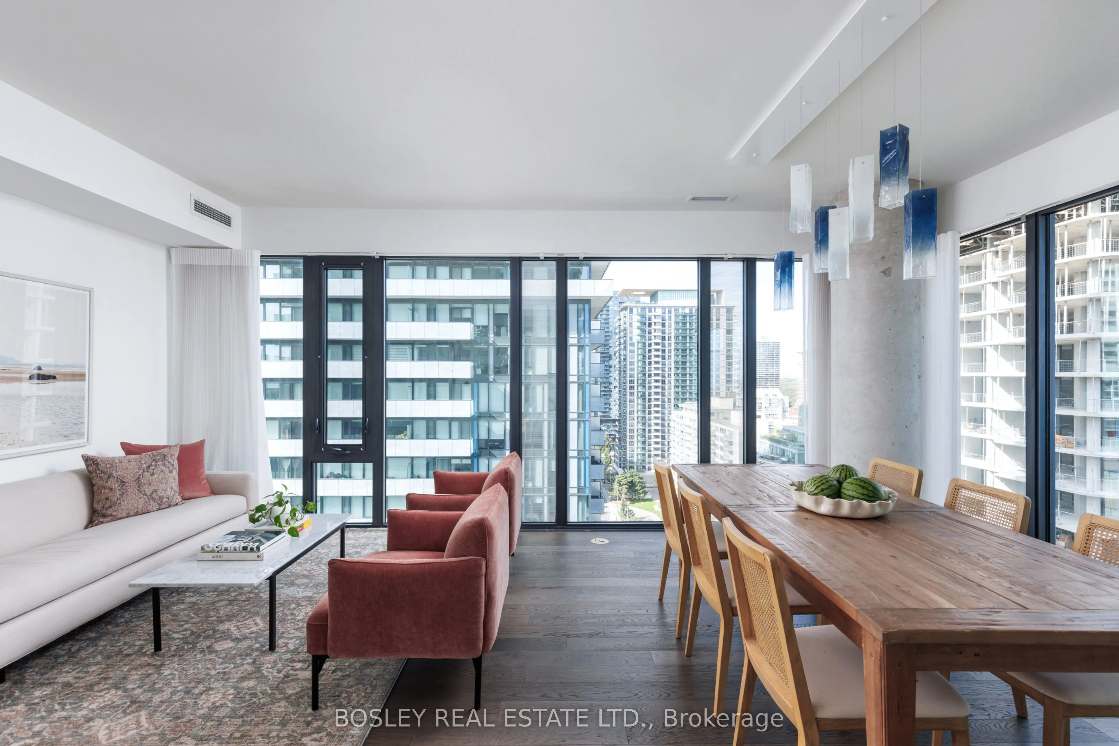 185 Roehampton Avenue #1702