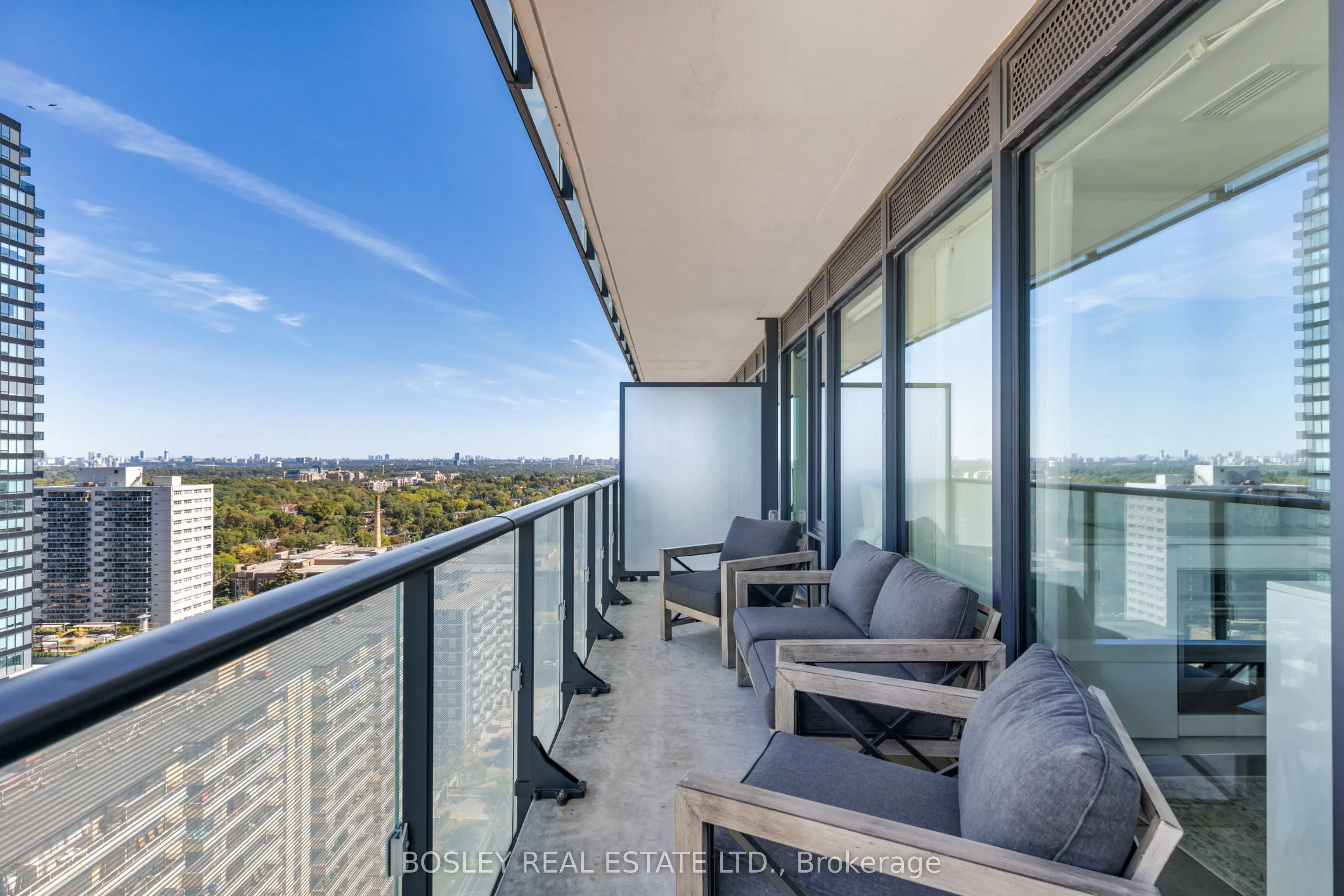 185 Roehampton Avenue #1702