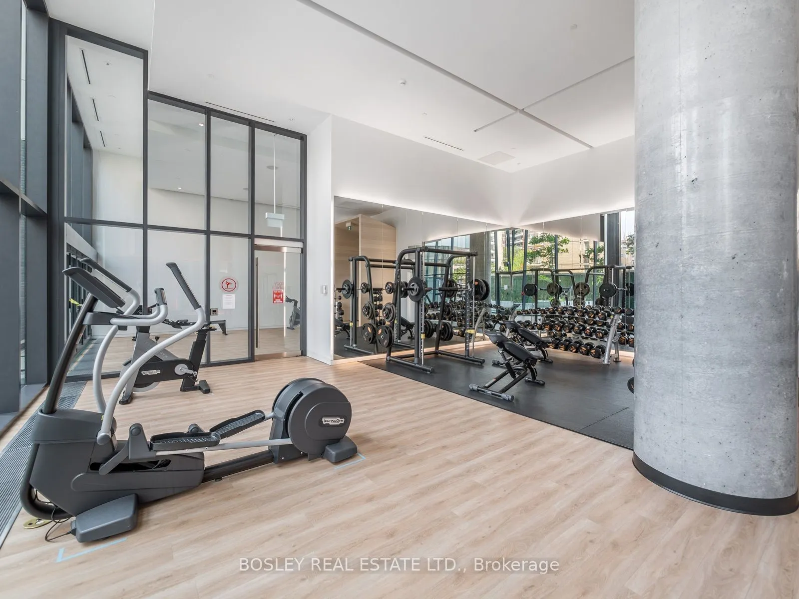185 Roehampton Avenue #1702