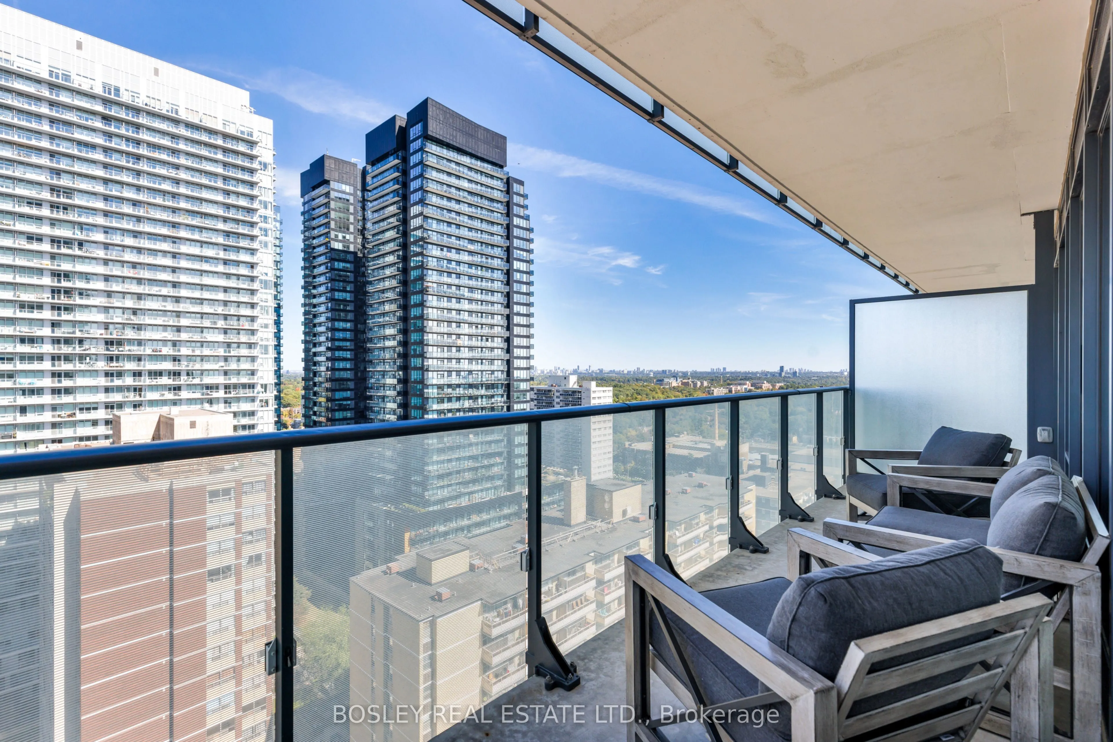 185 Roehampton Avenue #1702