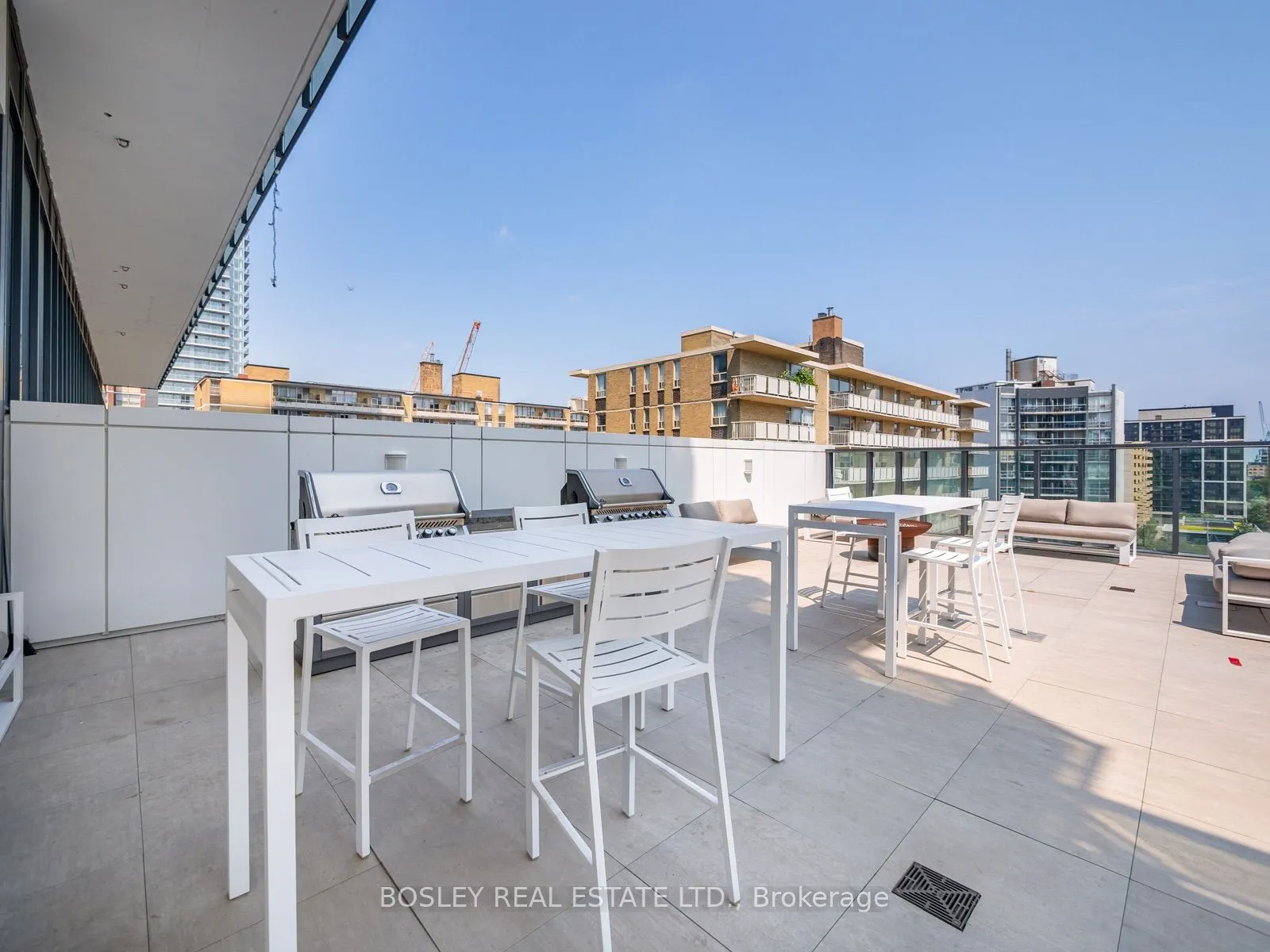 185 Roehampton Avenue #1702