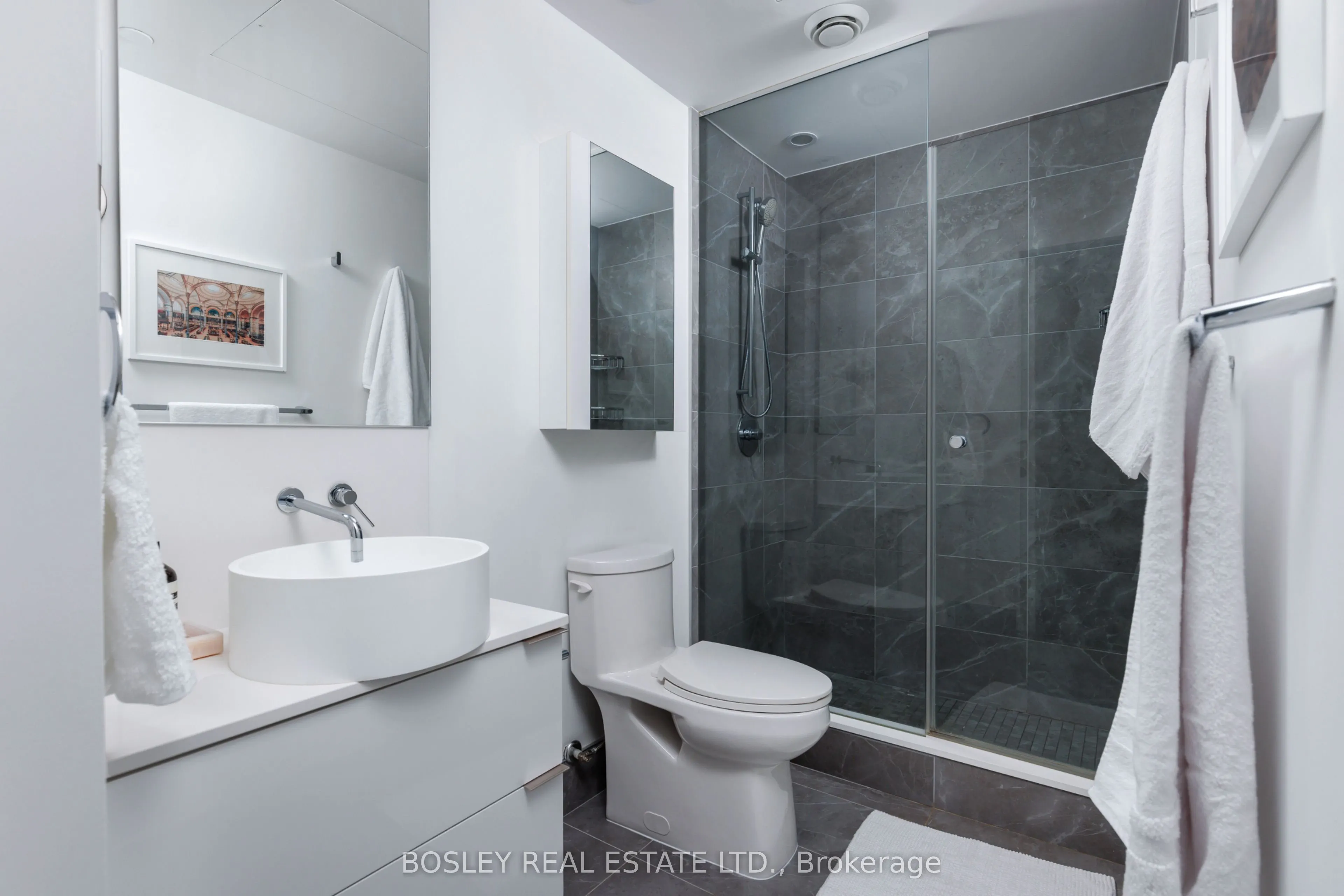 185 Roehampton Avenue #1702
