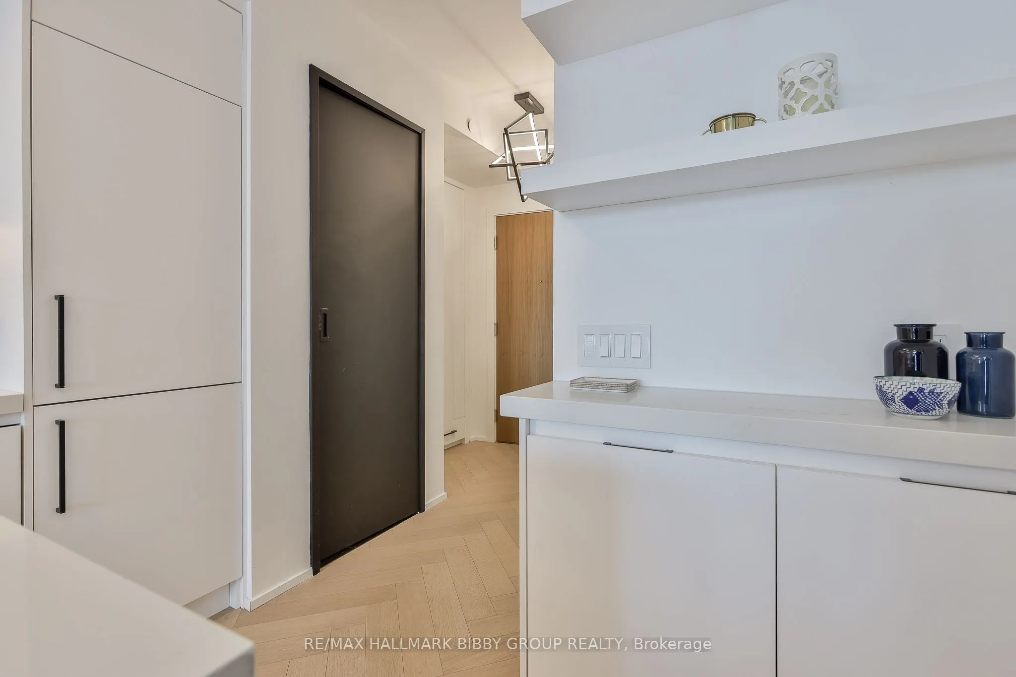 200 Bloor Street W #1204