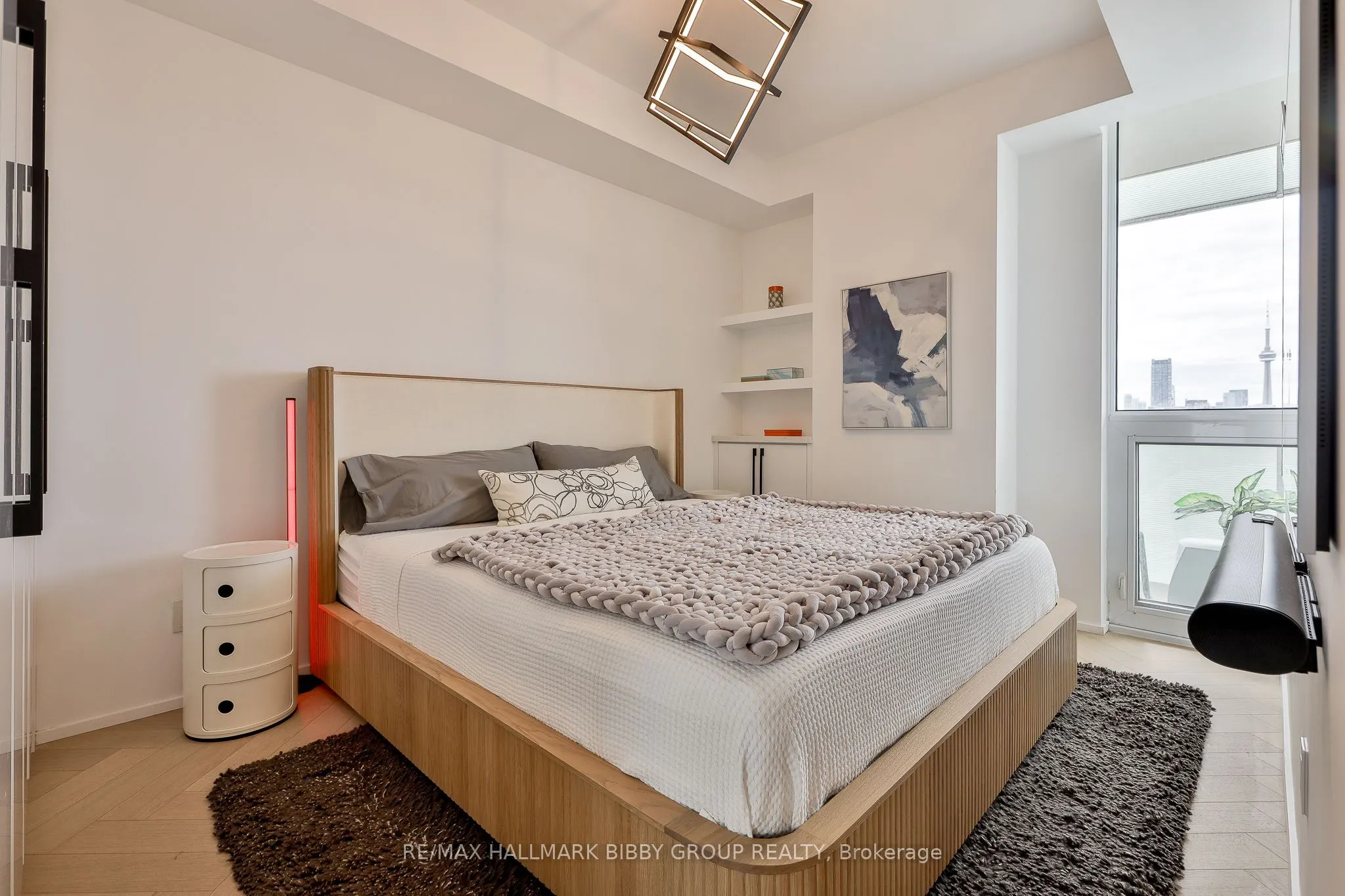 200 Bloor Street W #1204