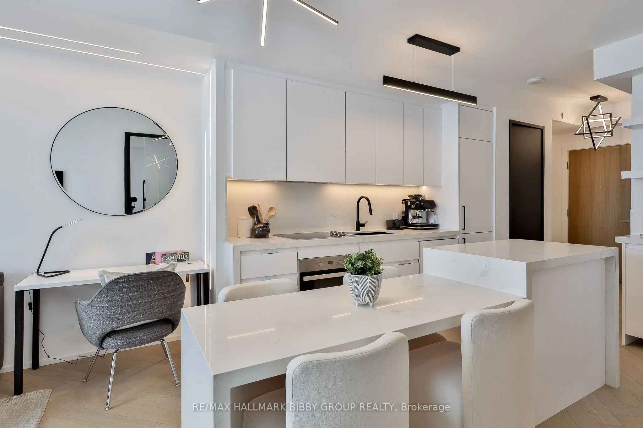 200 Bloor Street W #1204