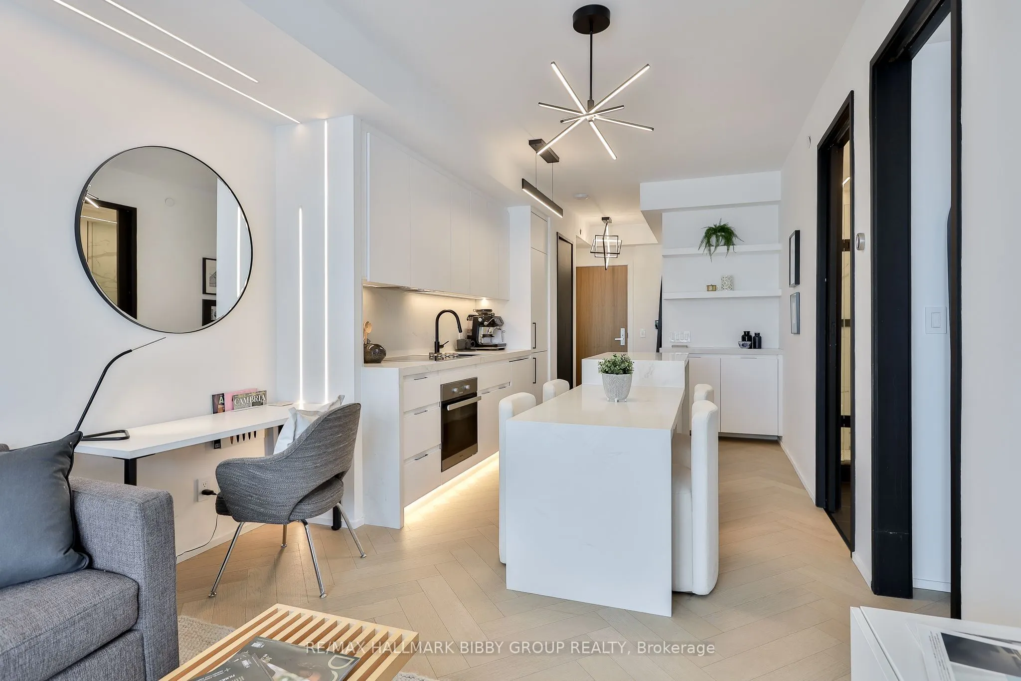 200 Bloor Street W #1204