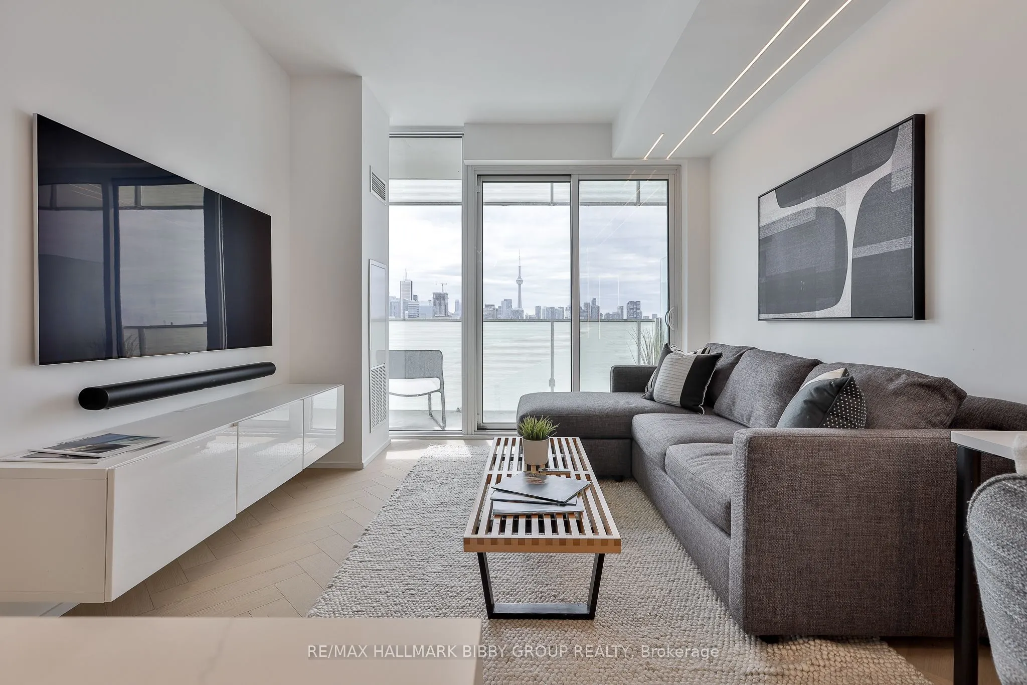200 Bloor Street W #1204