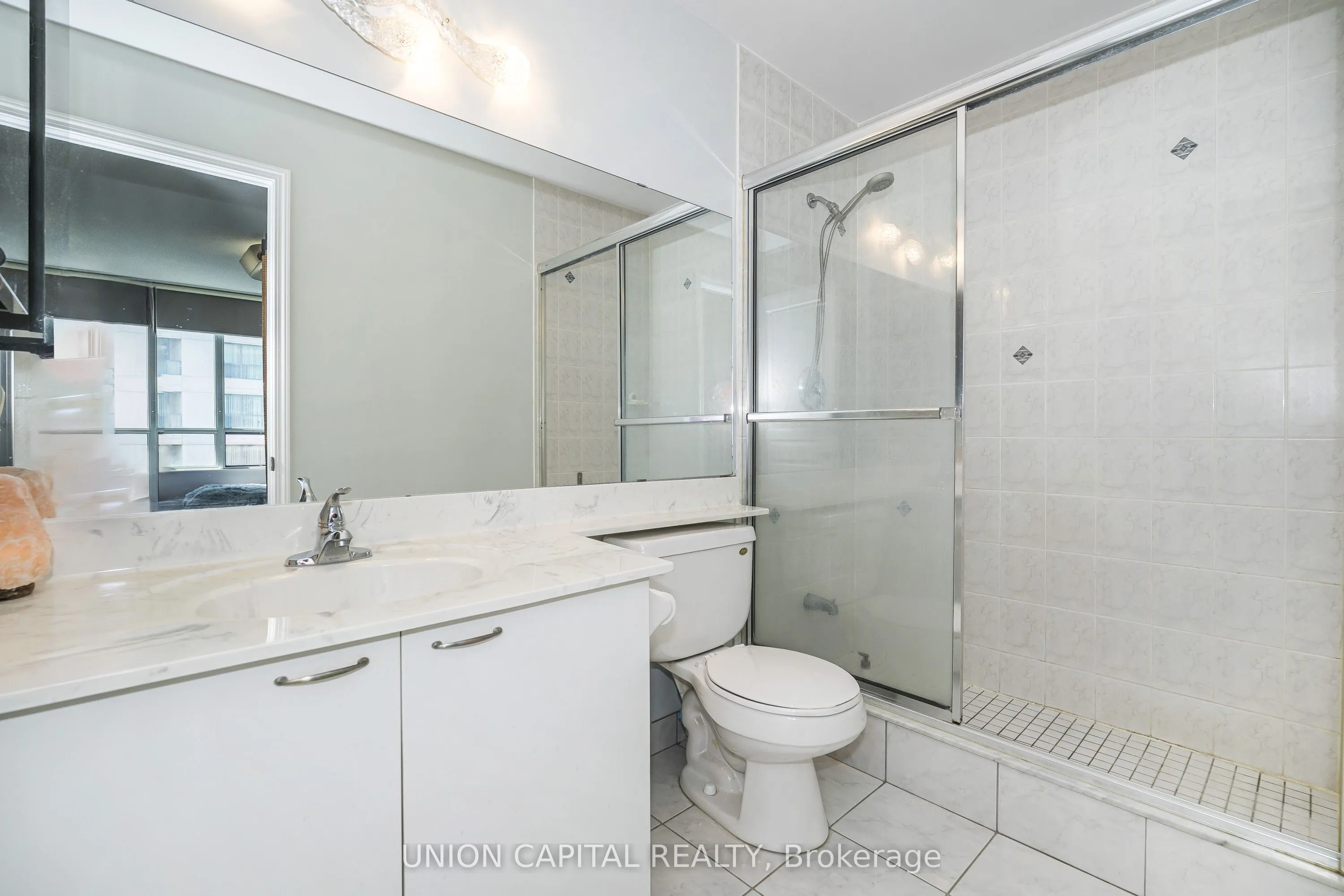 509 Beecroft Road #2002