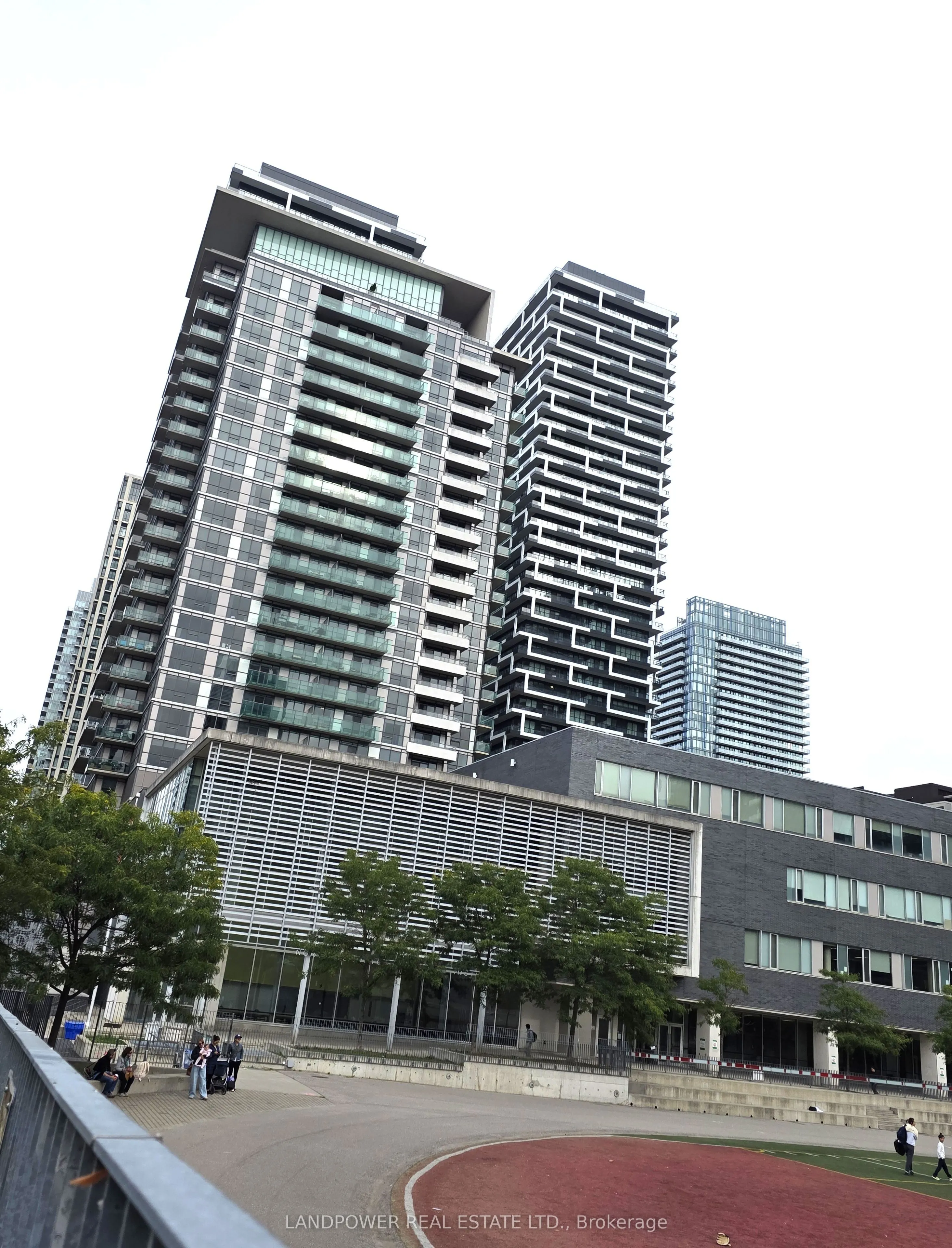 25 Broadway Avenue #906