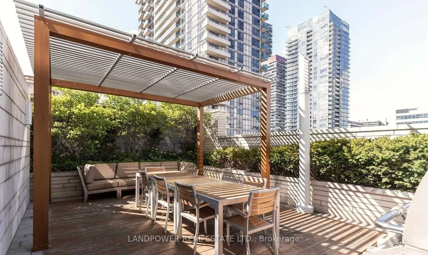 25 Broadway Avenue #906