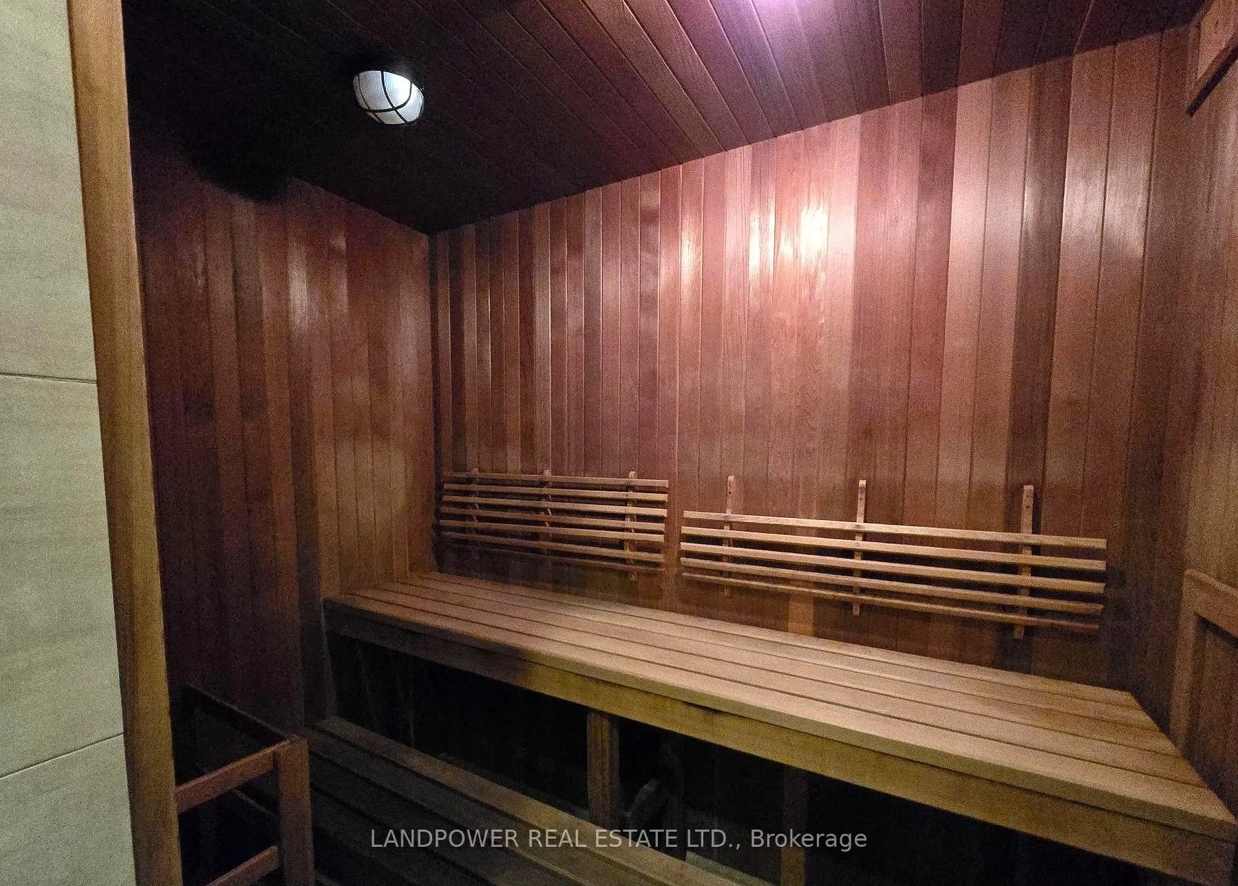 25 Broadway Avenue #906