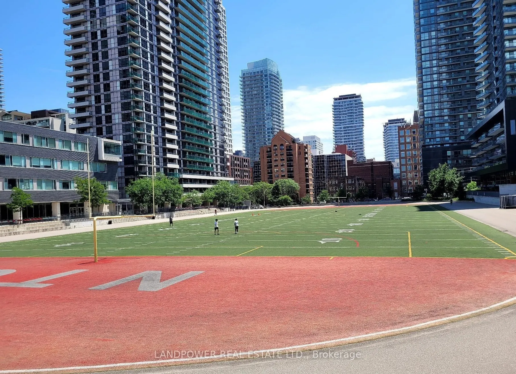 25 Broadway Avenue #906