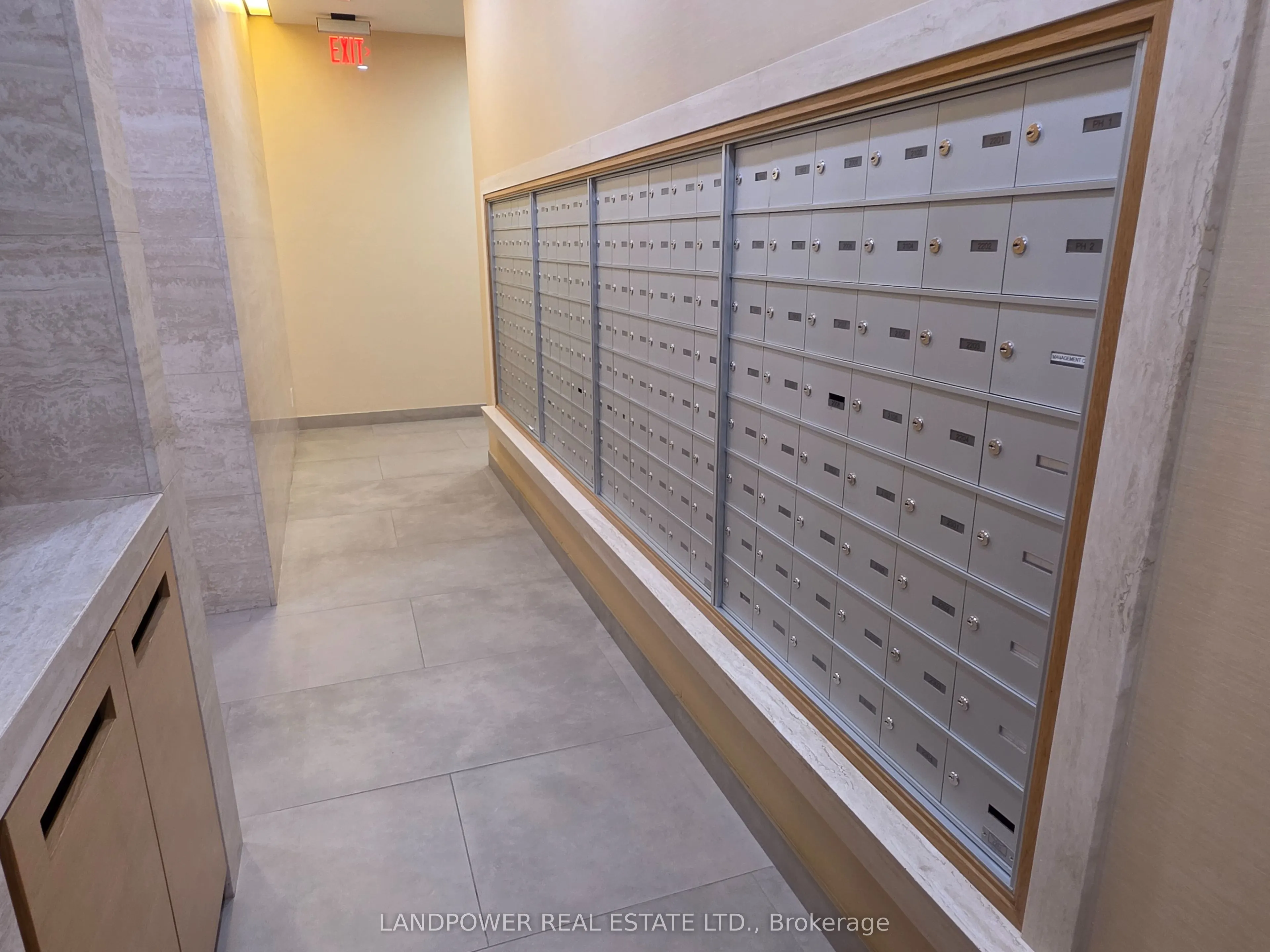 25 Broadway Avenue #906