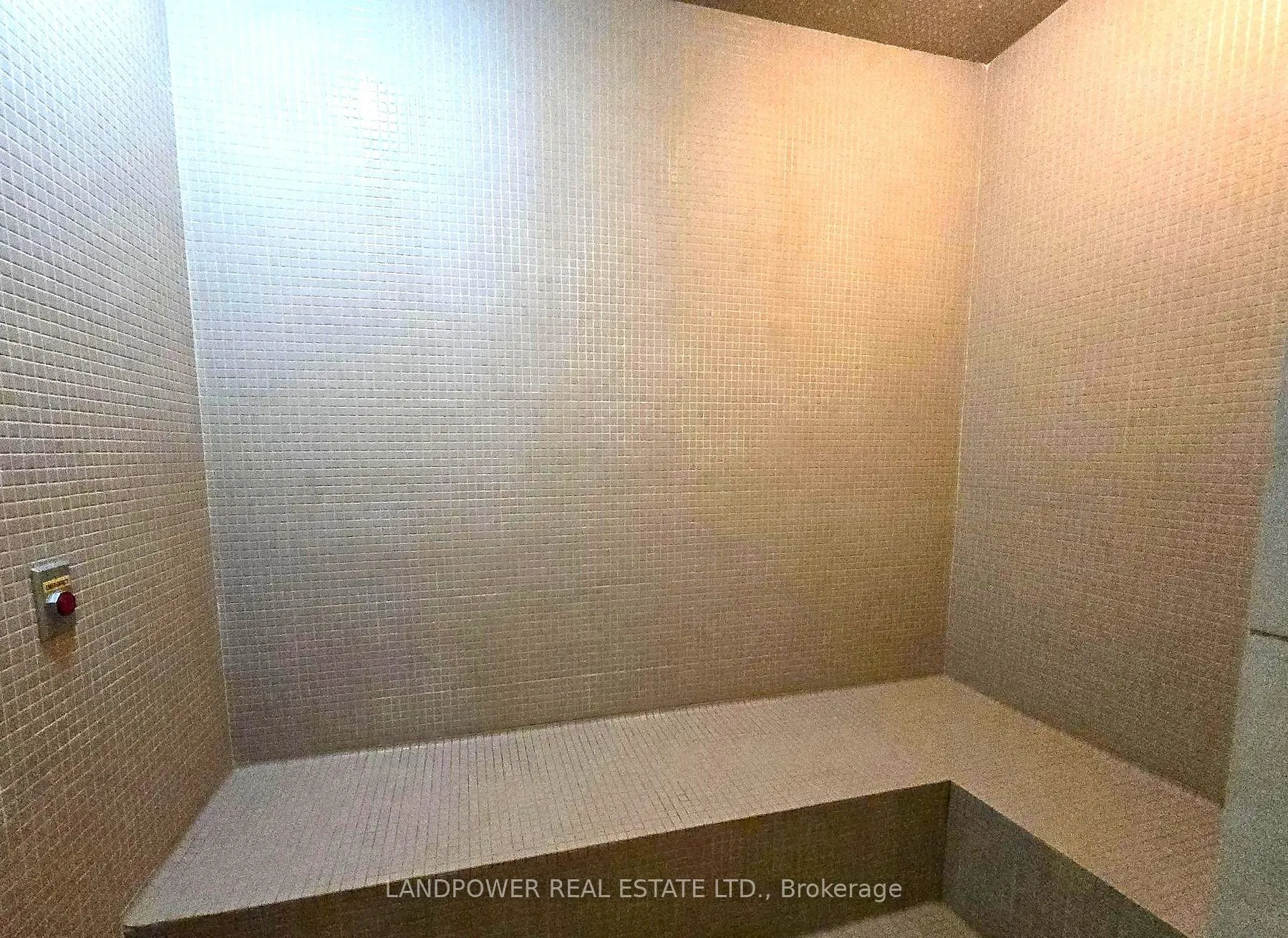 25 Broadway Avenue #906
