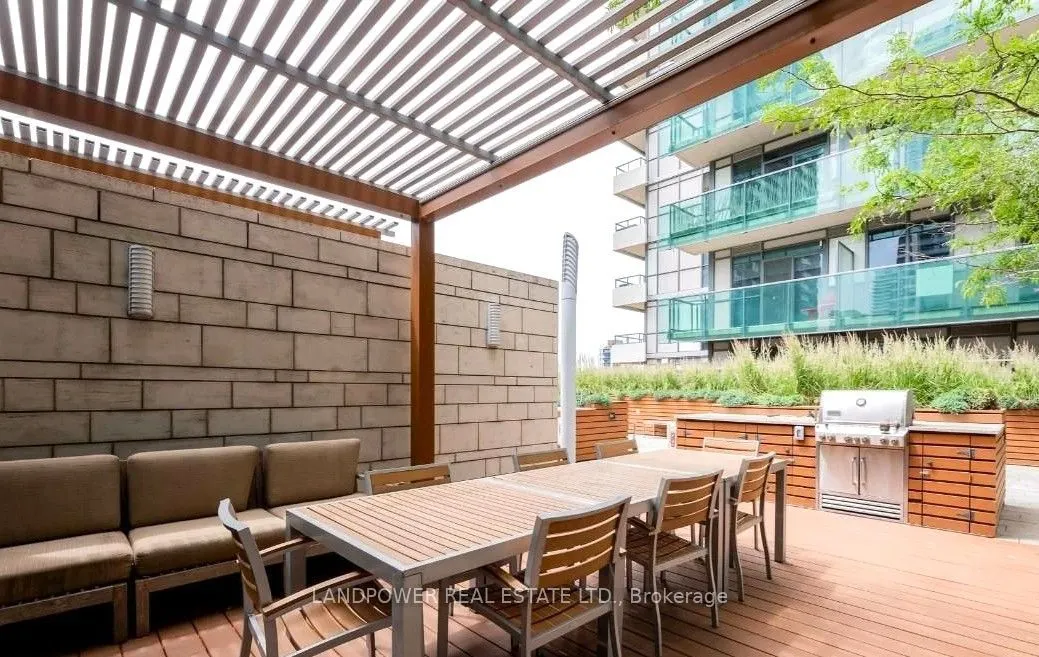 25 Broadway Avenue #906