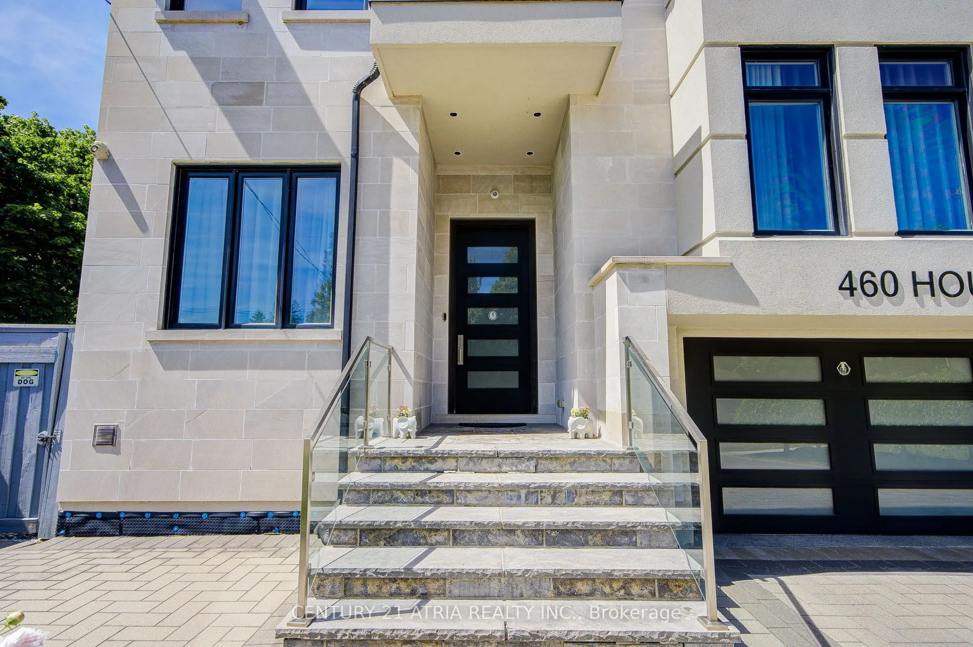 460 Hounslow Avenue