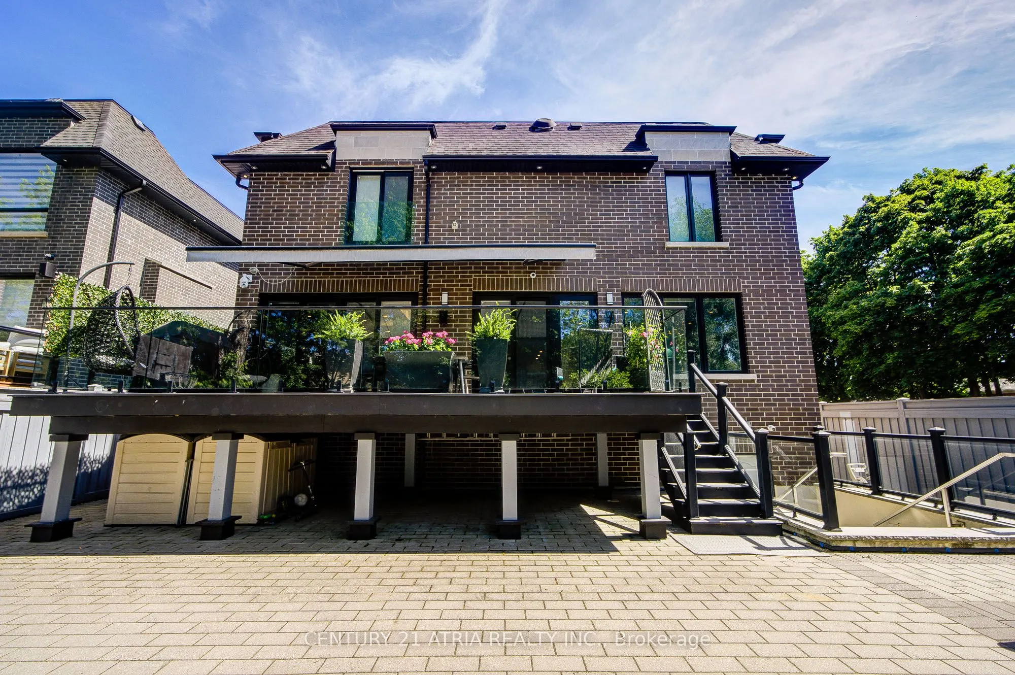 460 Hounslow Avenue