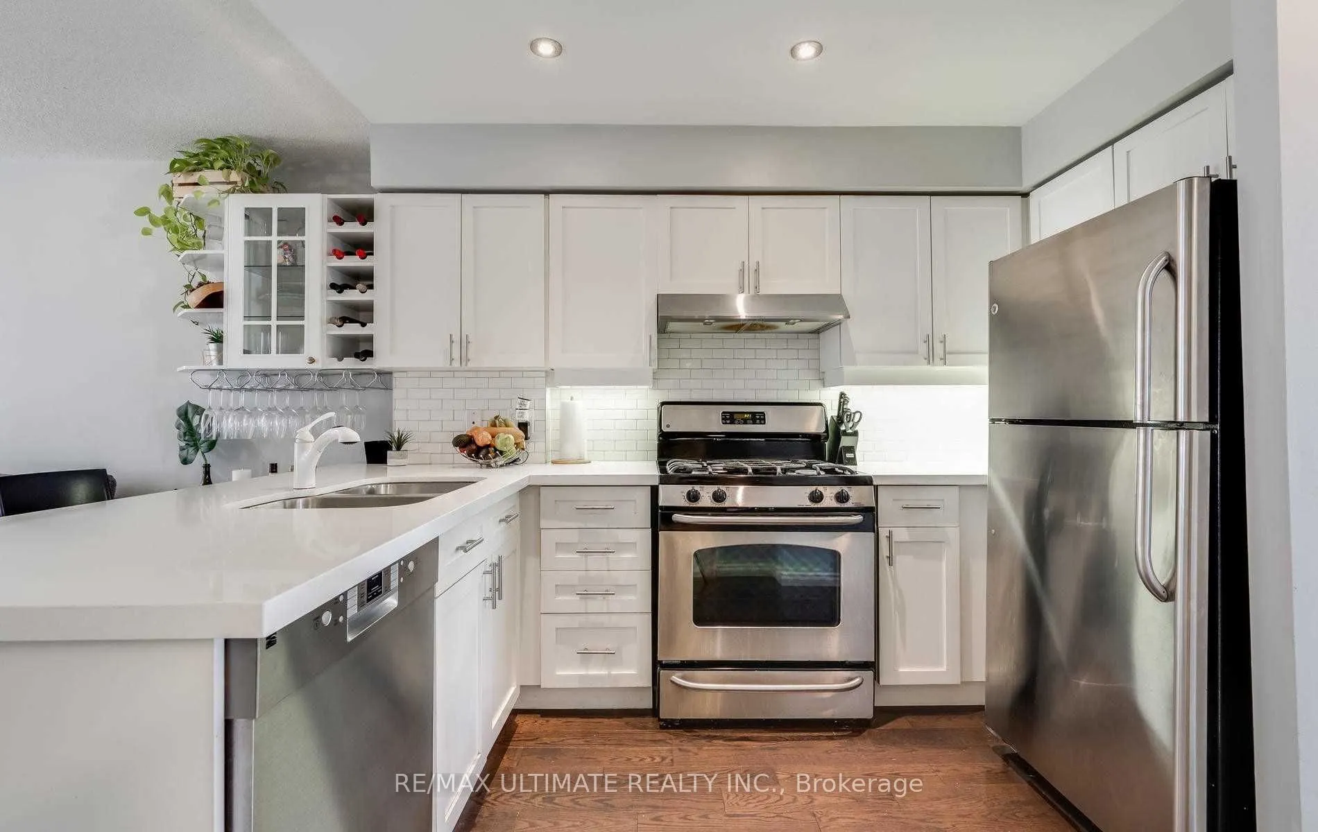 12 Sudbury Street #1404