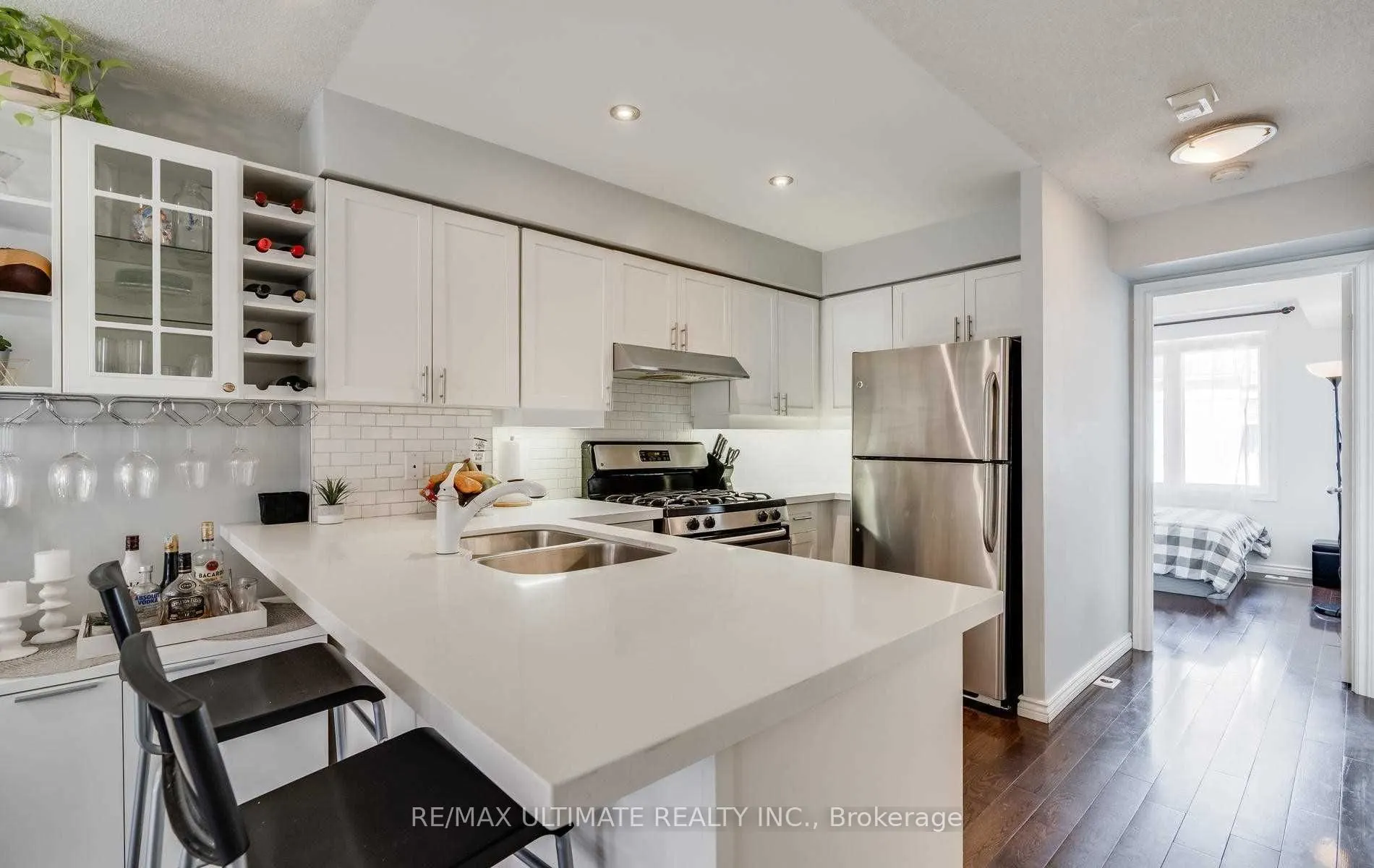 12 Sudbury Street #1404