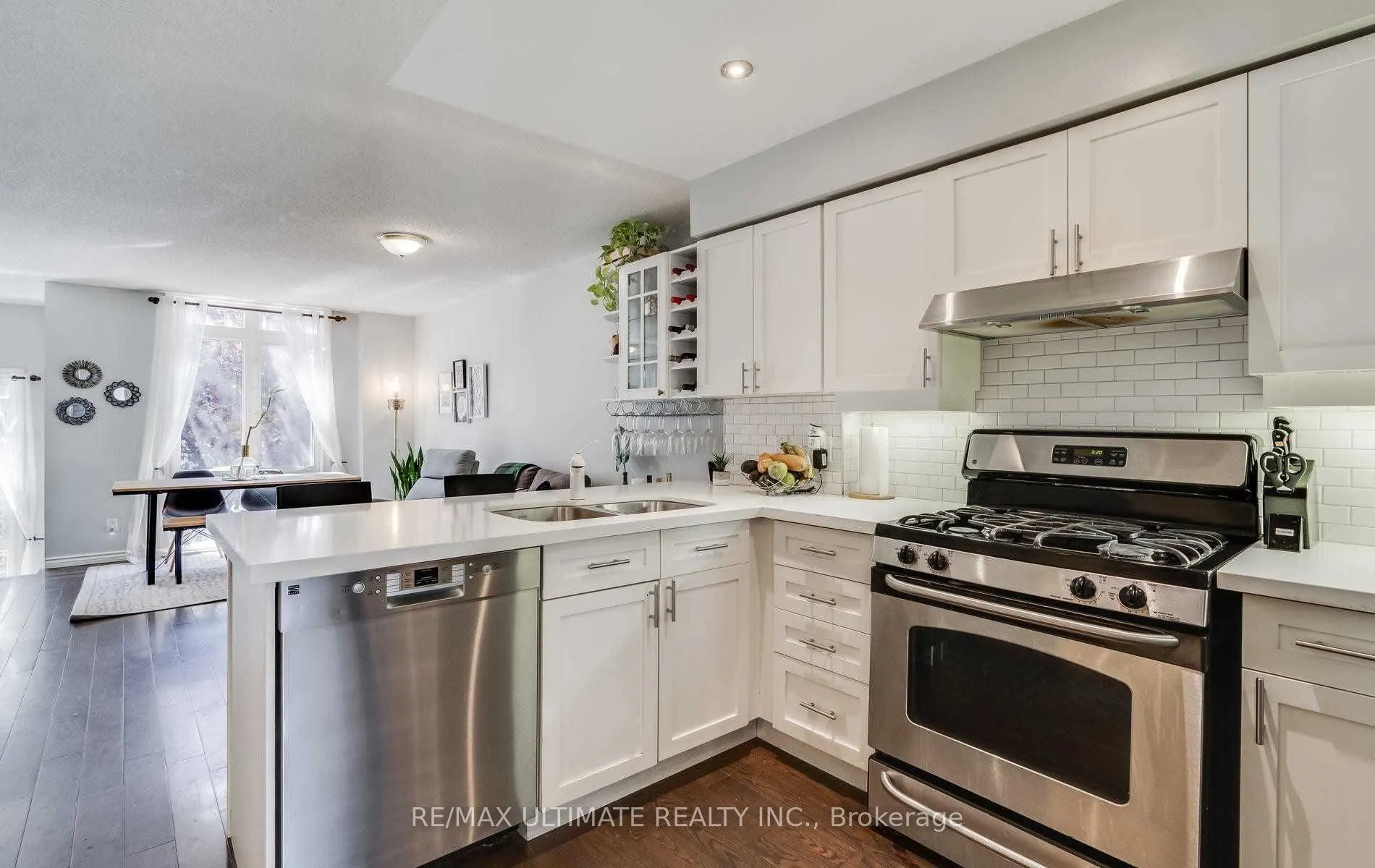 12 Sudbury Street #1404