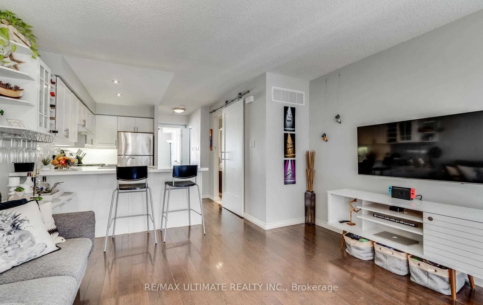 12 Sudbury Street #1404