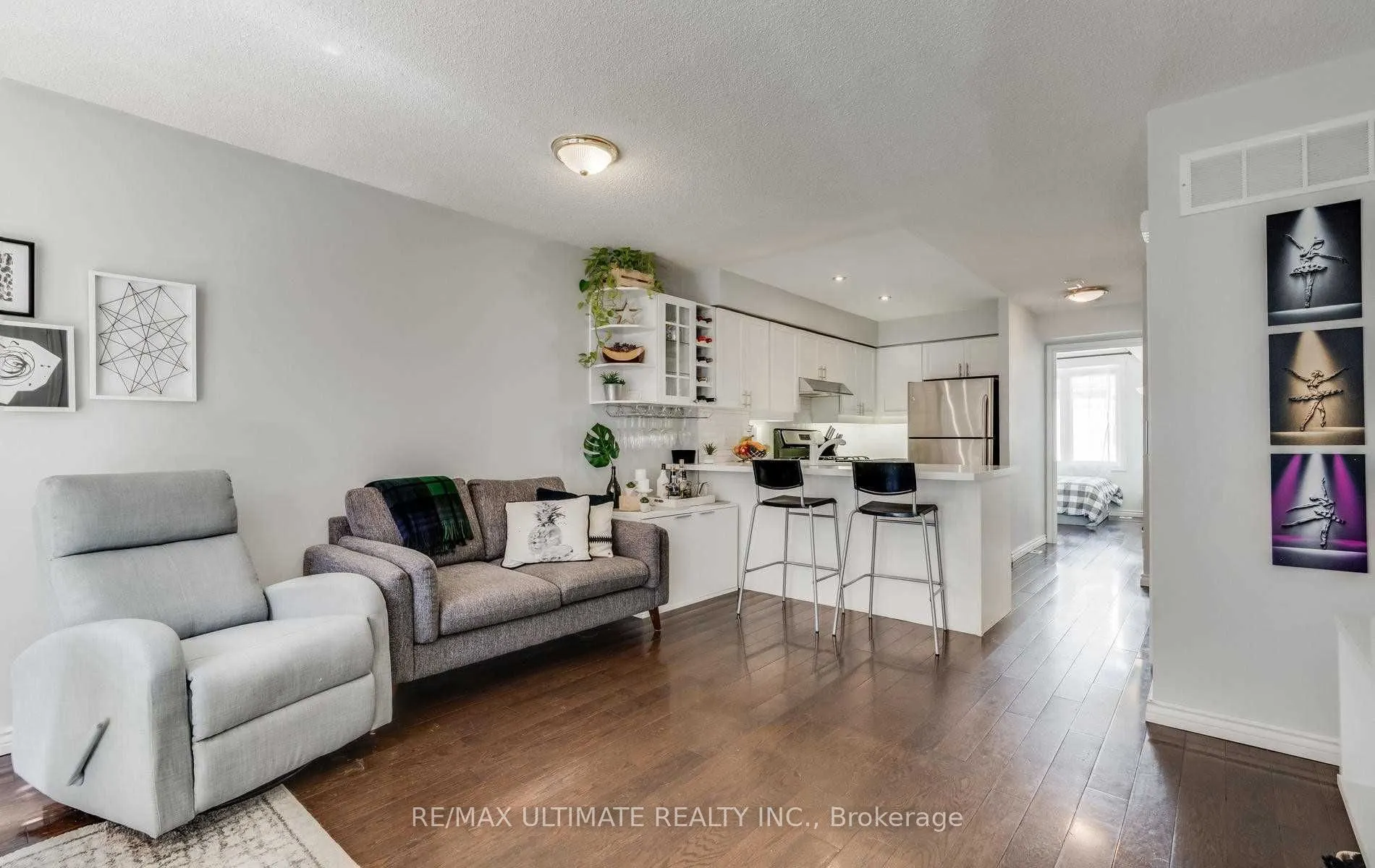 12 Sudbury Street #1404