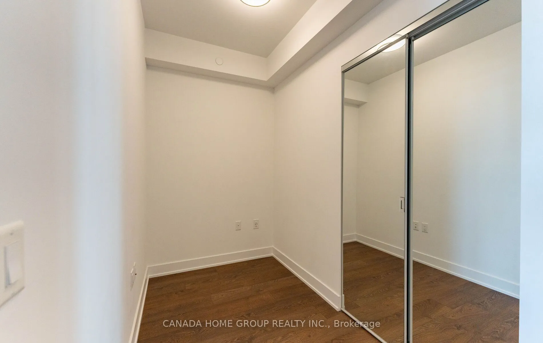 575 Bloor Street E #3405