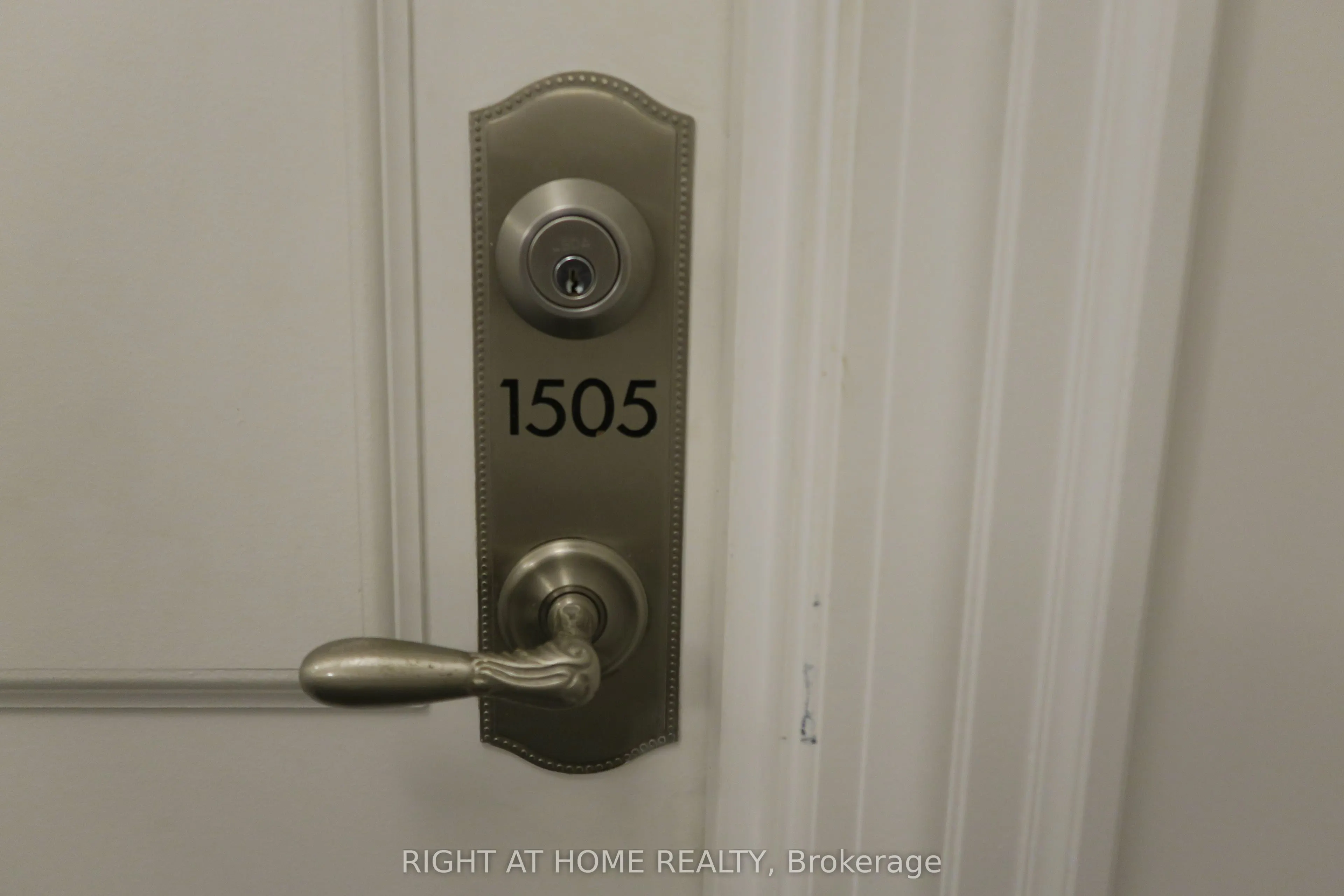 15 Greenview Avenue #1505