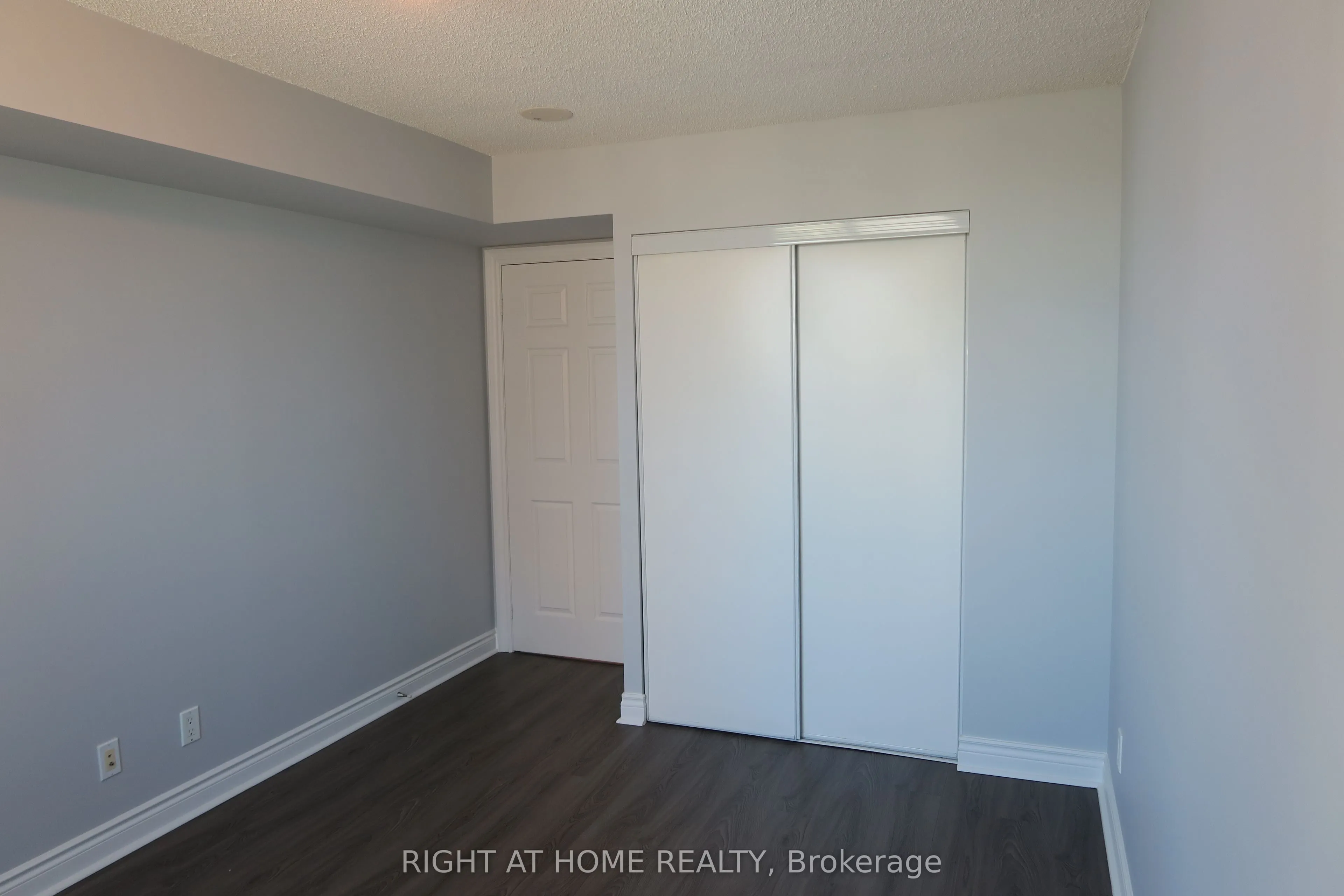 15 Greenview Avenue #1505