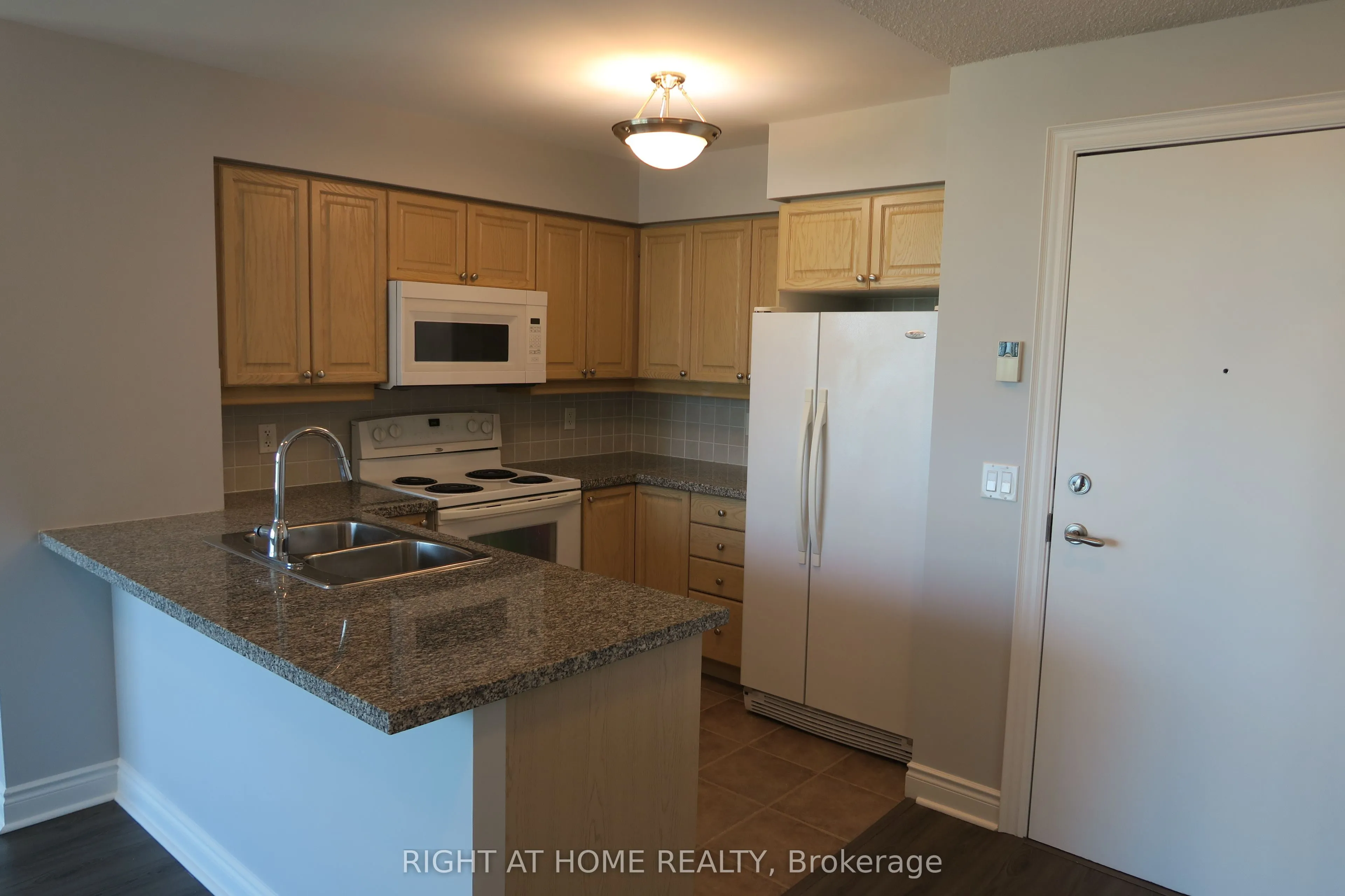 15 Greenview Avenue #1505
