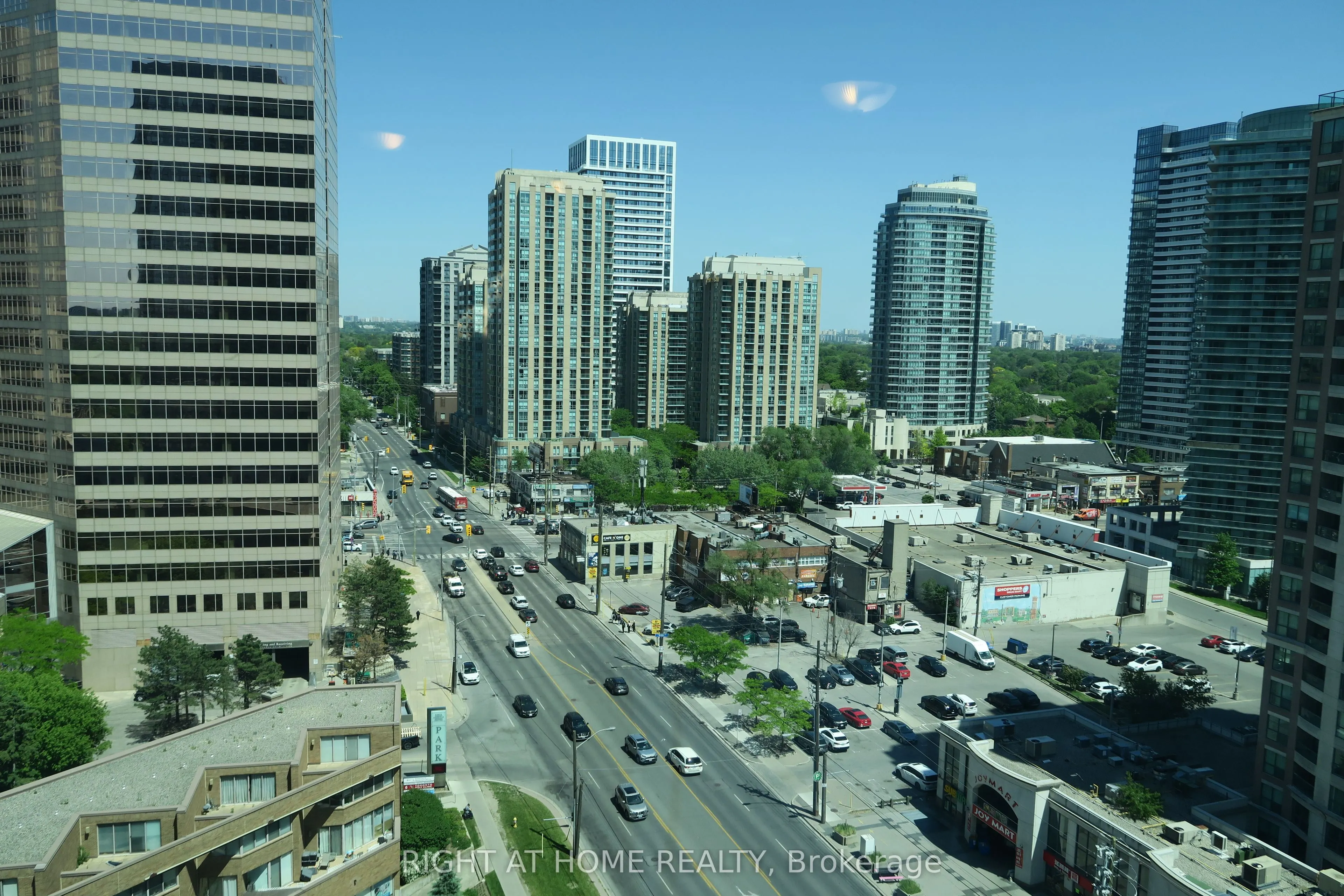 15 Greenview Avenue #1505