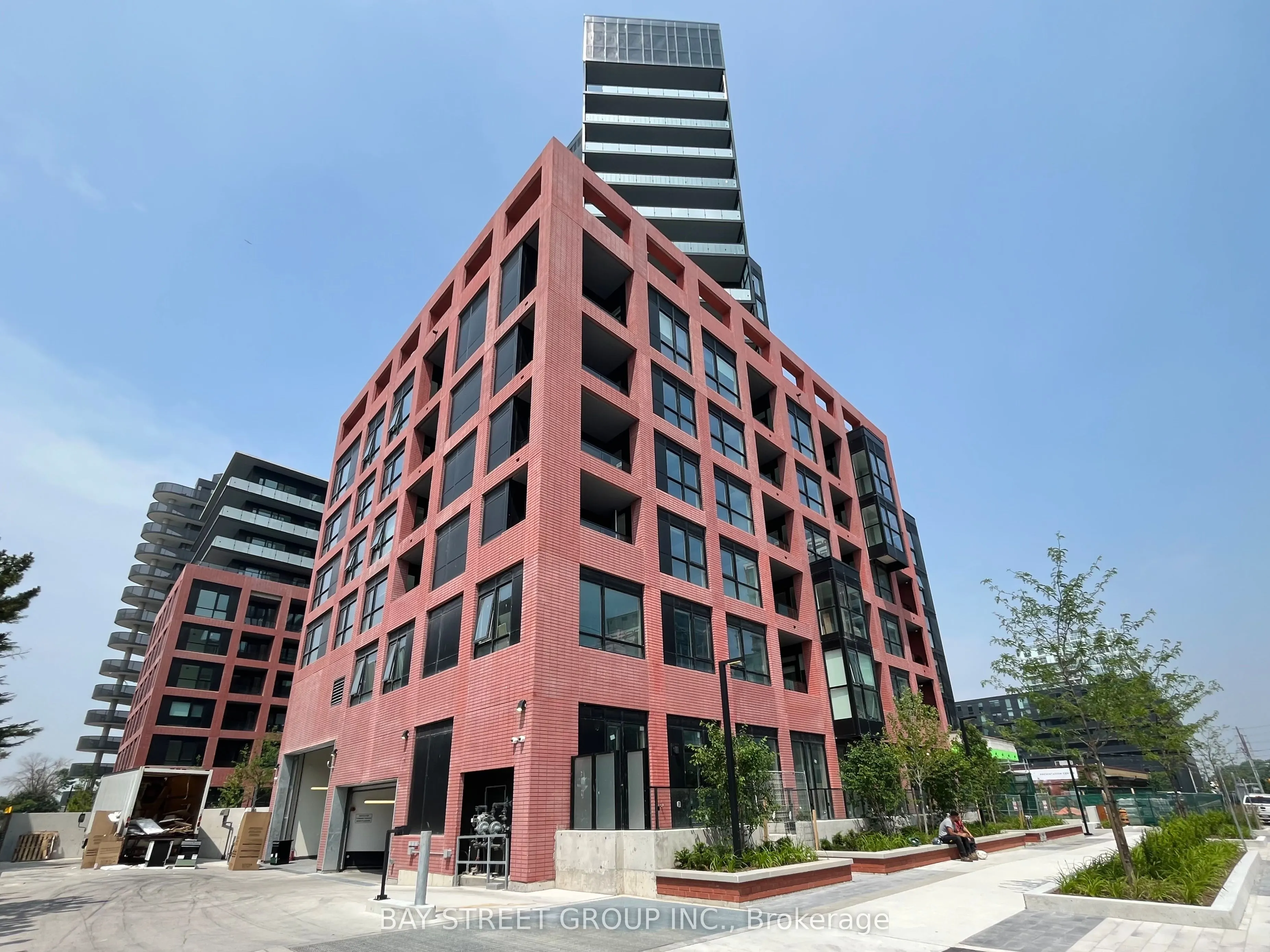 8 Tippett Road #817