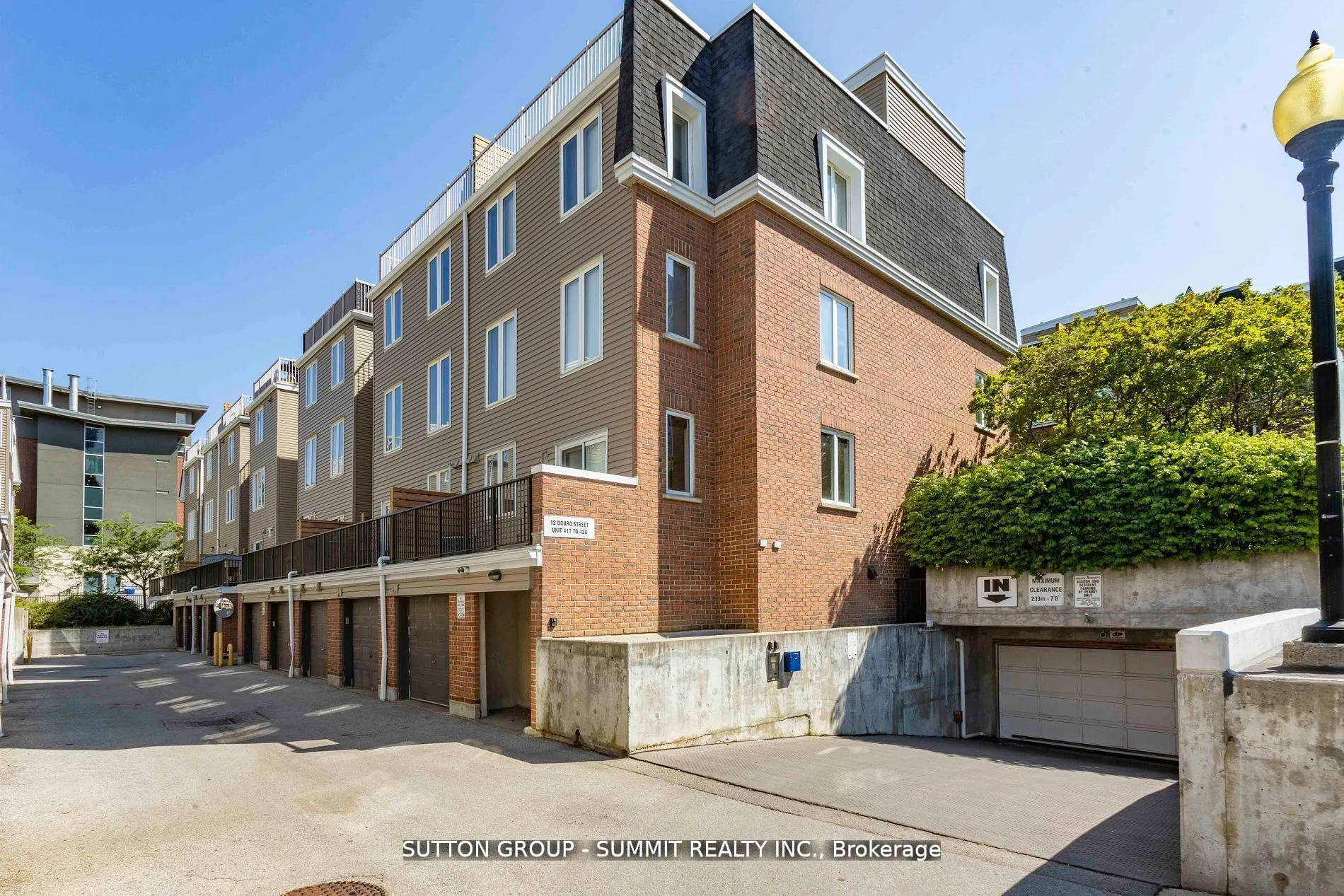 12 Douro Street #421