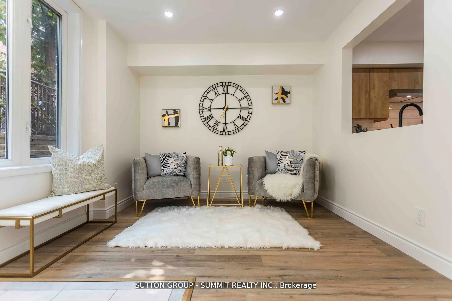 12 Douro Street #421