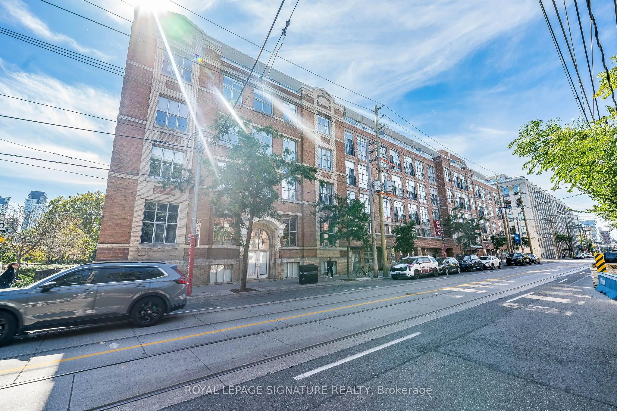 955 Queen Street W #316