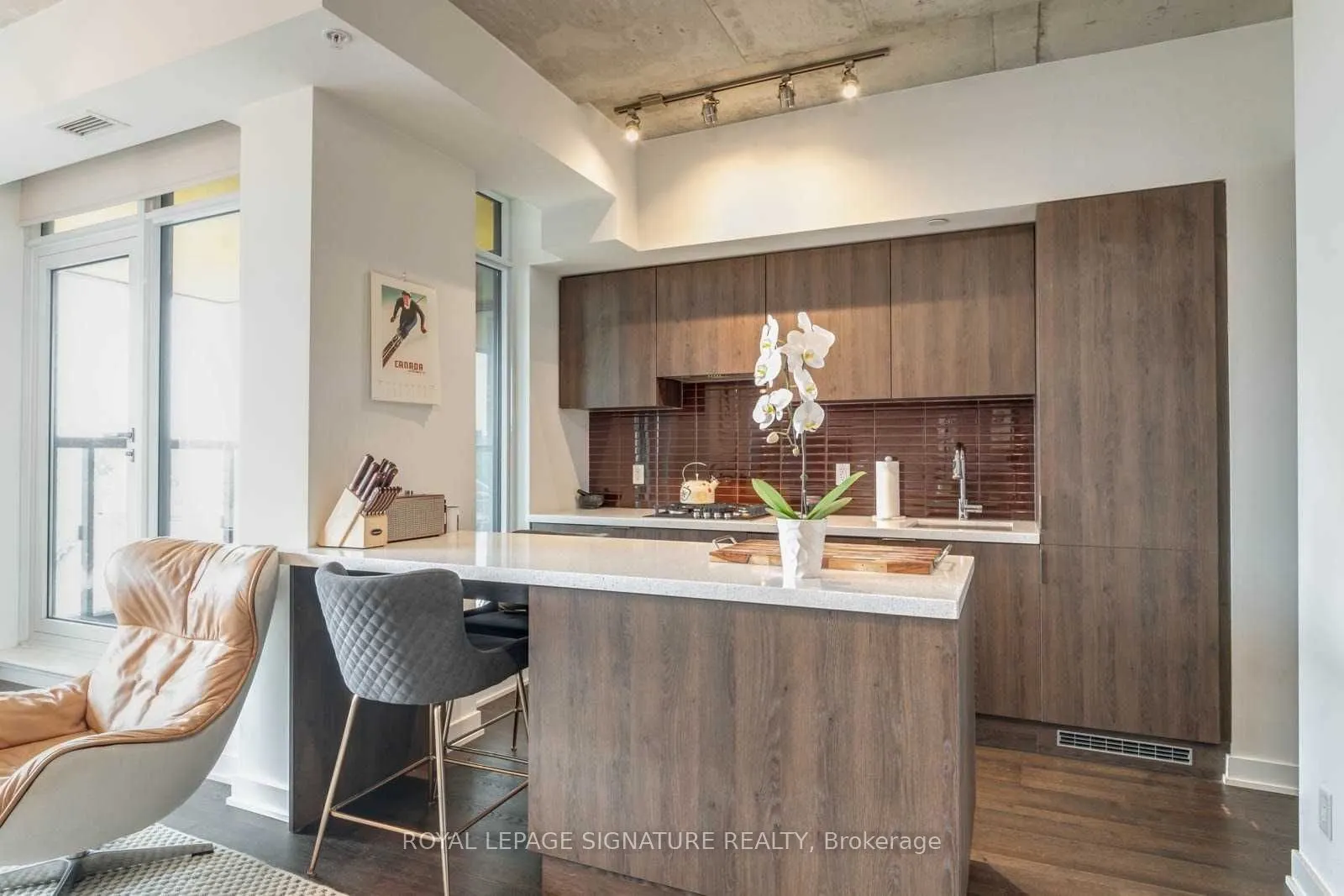 109 Ossington Avenue #504