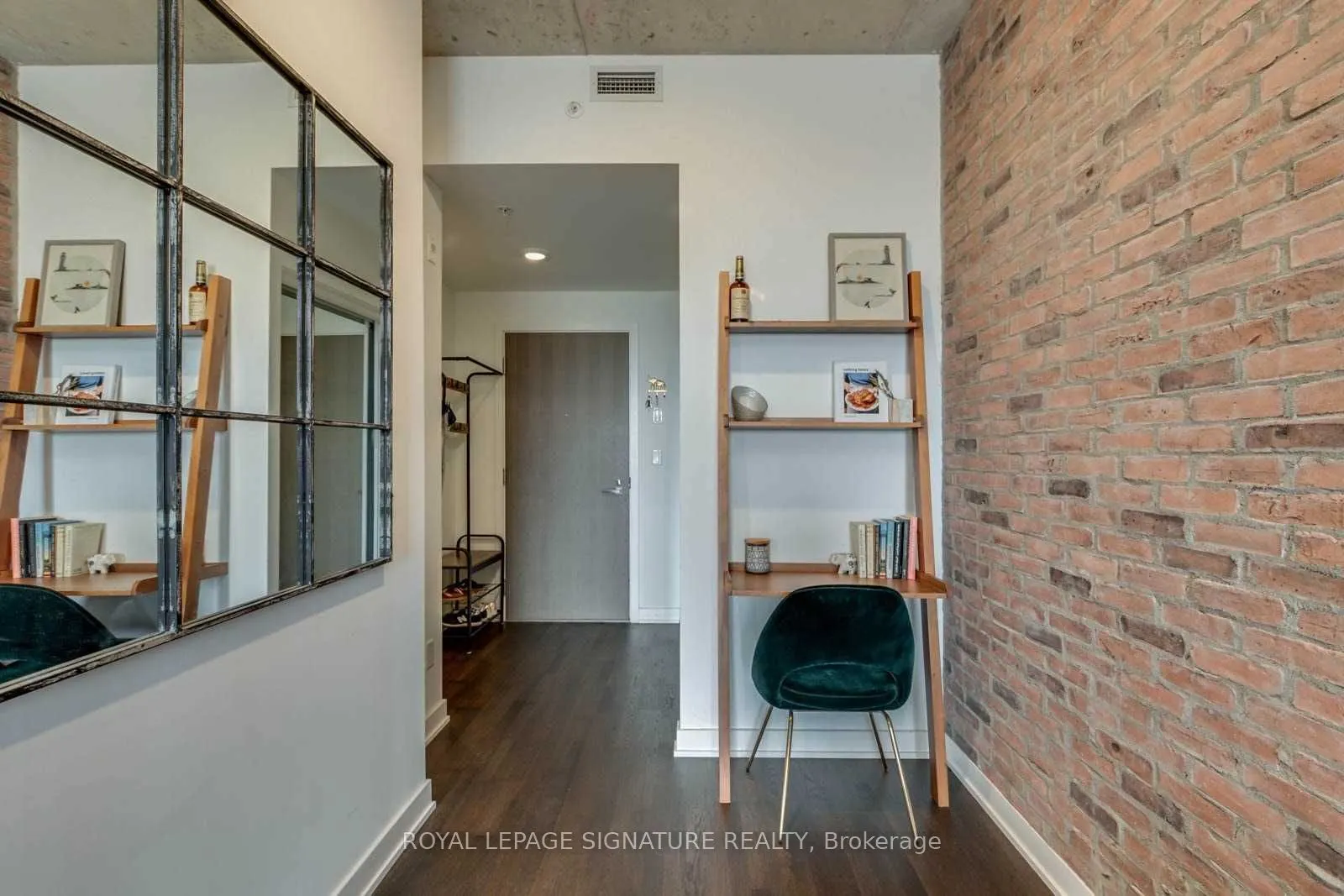 109 Ossington Avenue #504