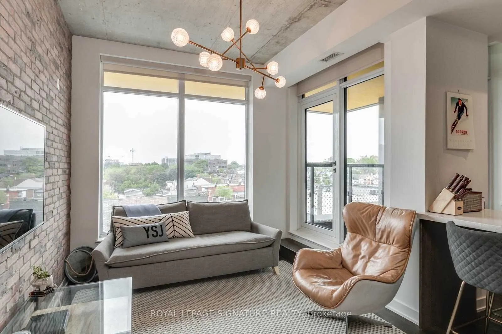 109 Ossington Avenue #504