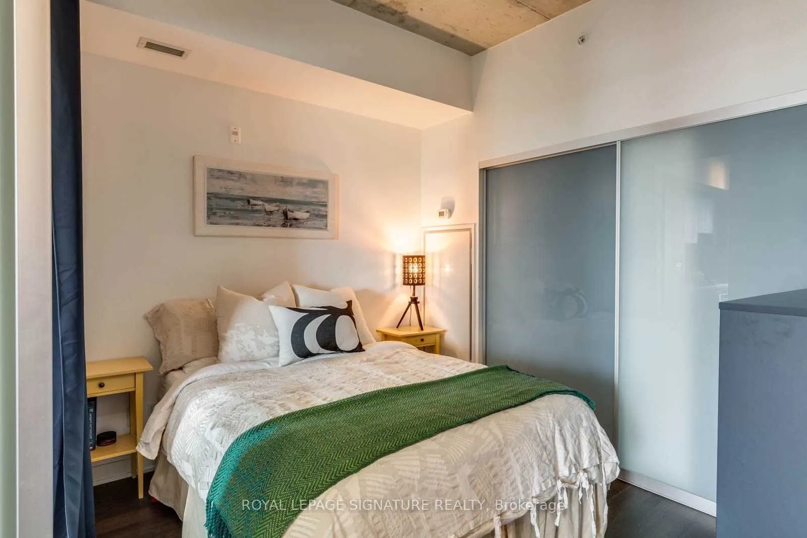 109 Ossington Avenue #504