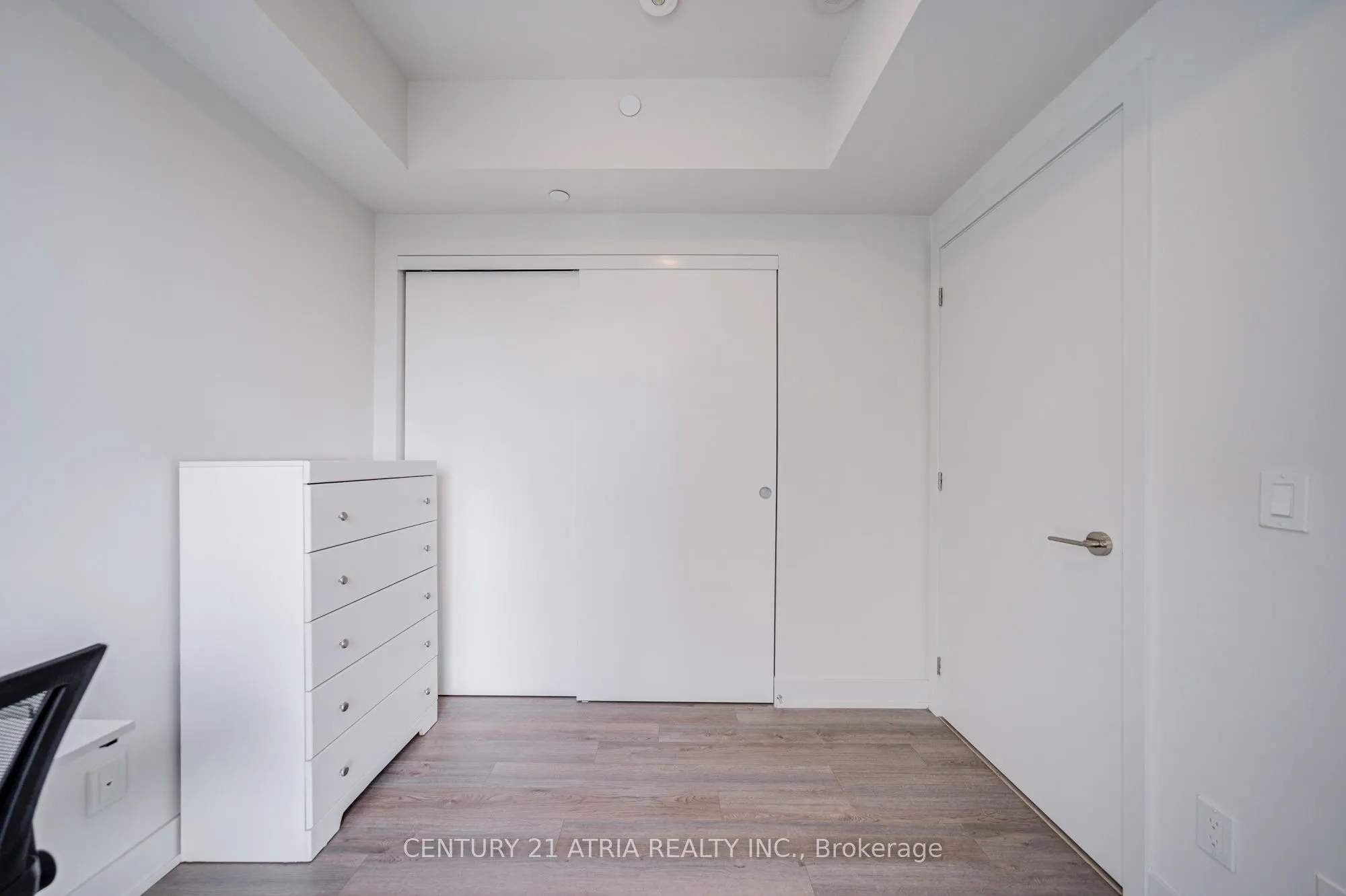 8 CUMBERLAND Street #2403