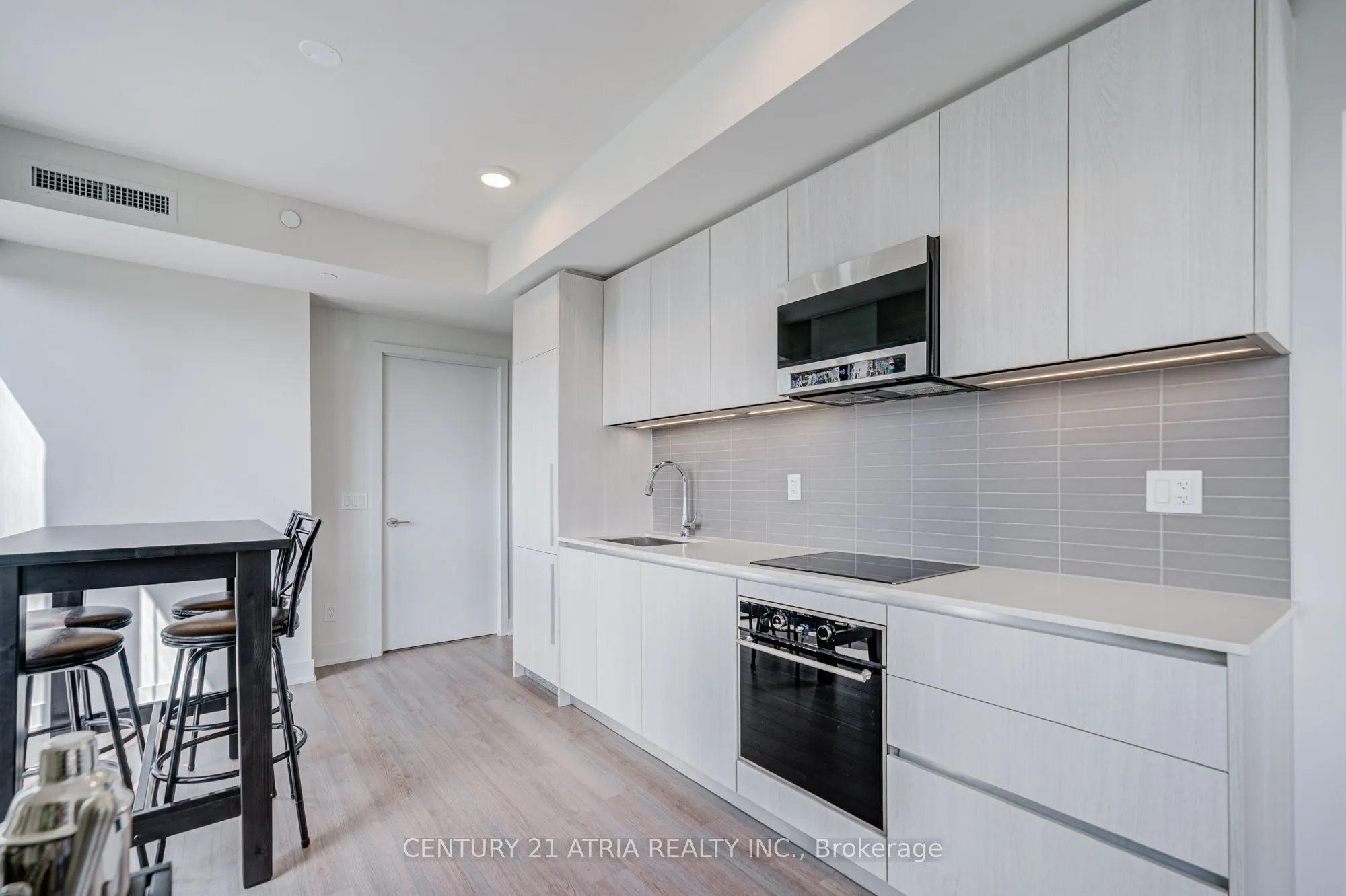 8 CUMBERLAND Street #2403