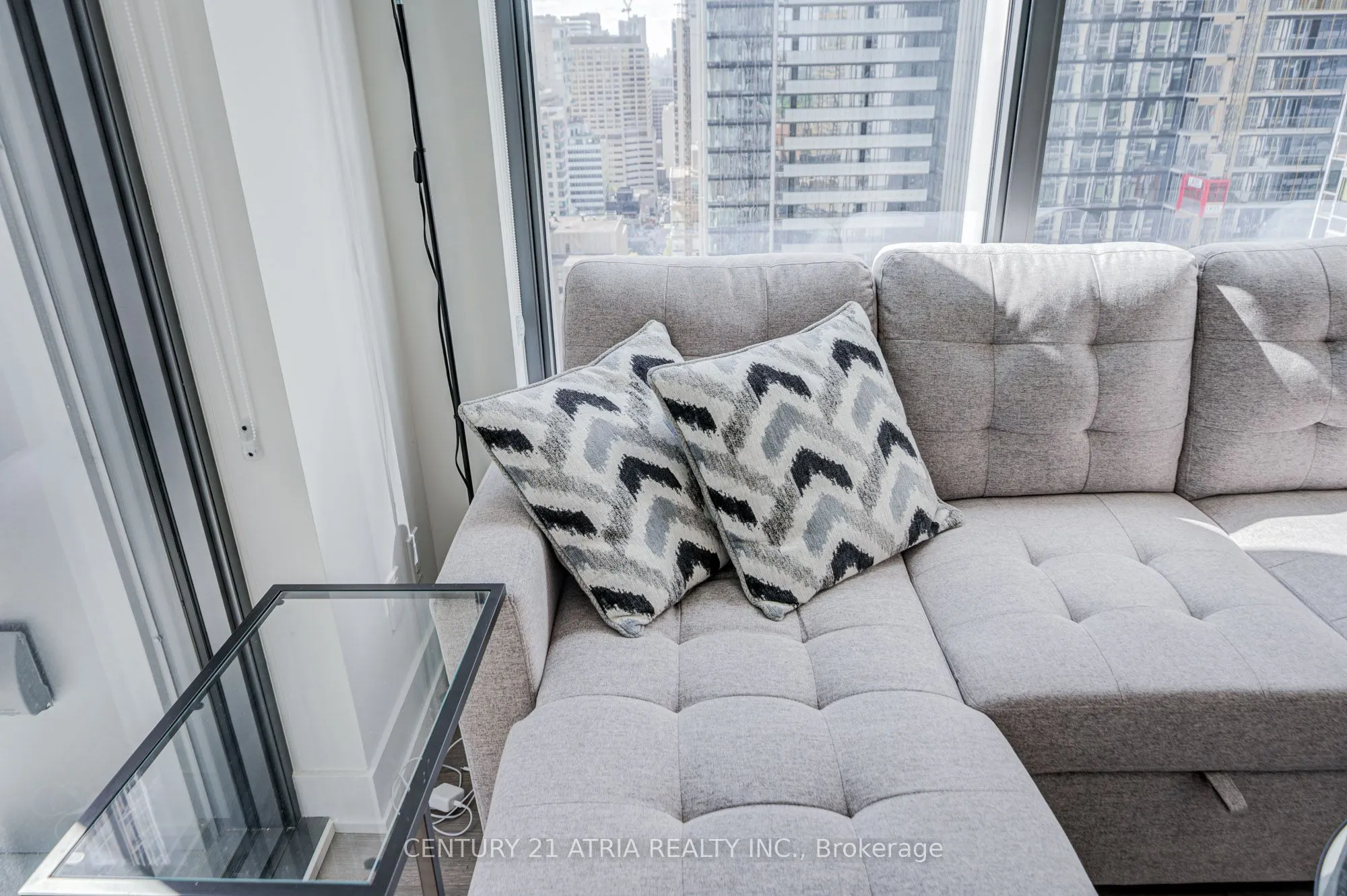 8 CUMBERLAND Street #2403