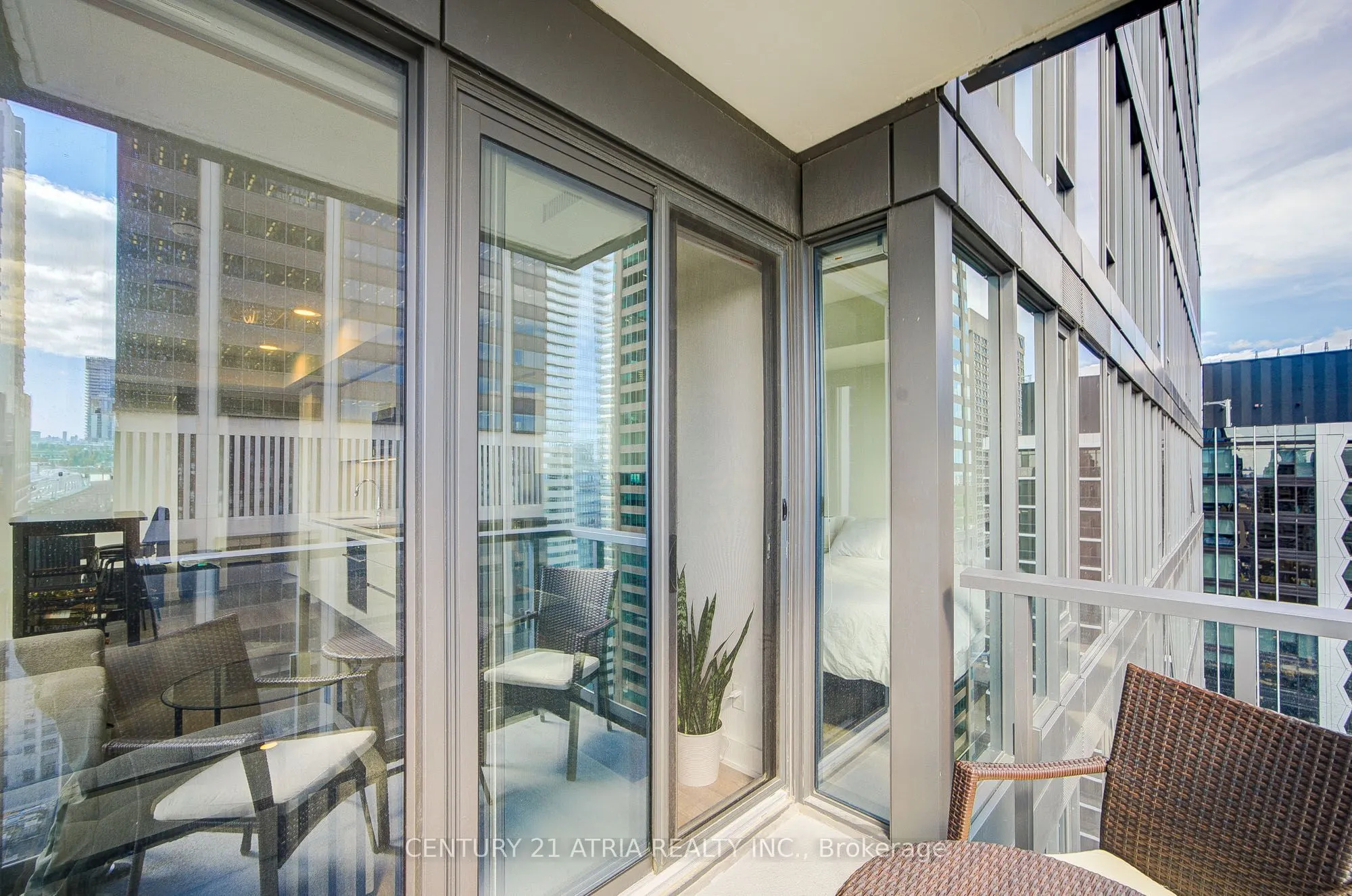 8 CUMBERLAND Street #2403