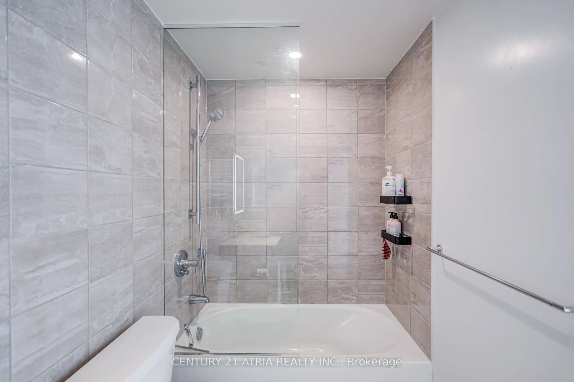 8 CUMBERLAND Street #2403