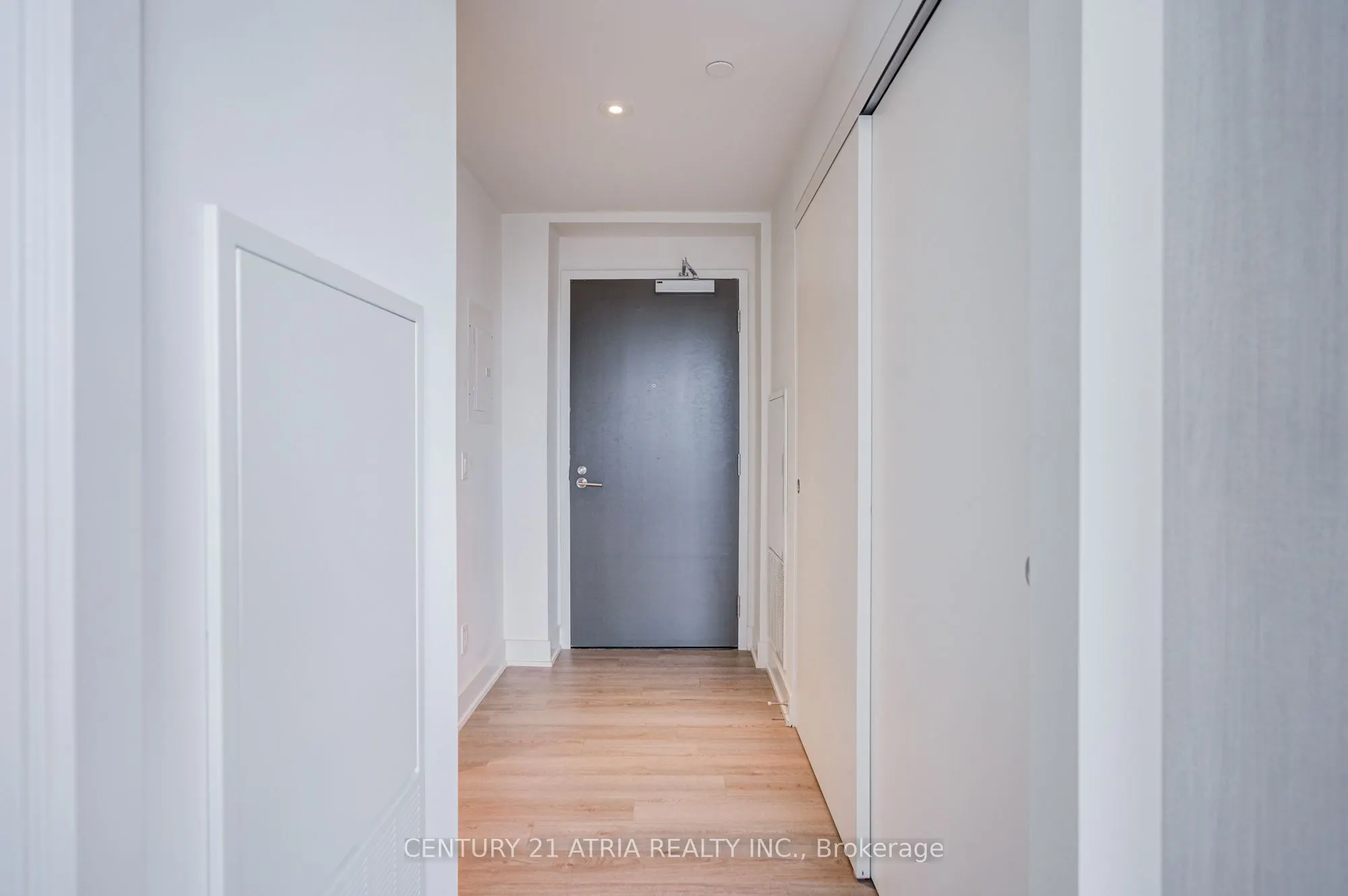 8 CUMBERLAND Street #2403