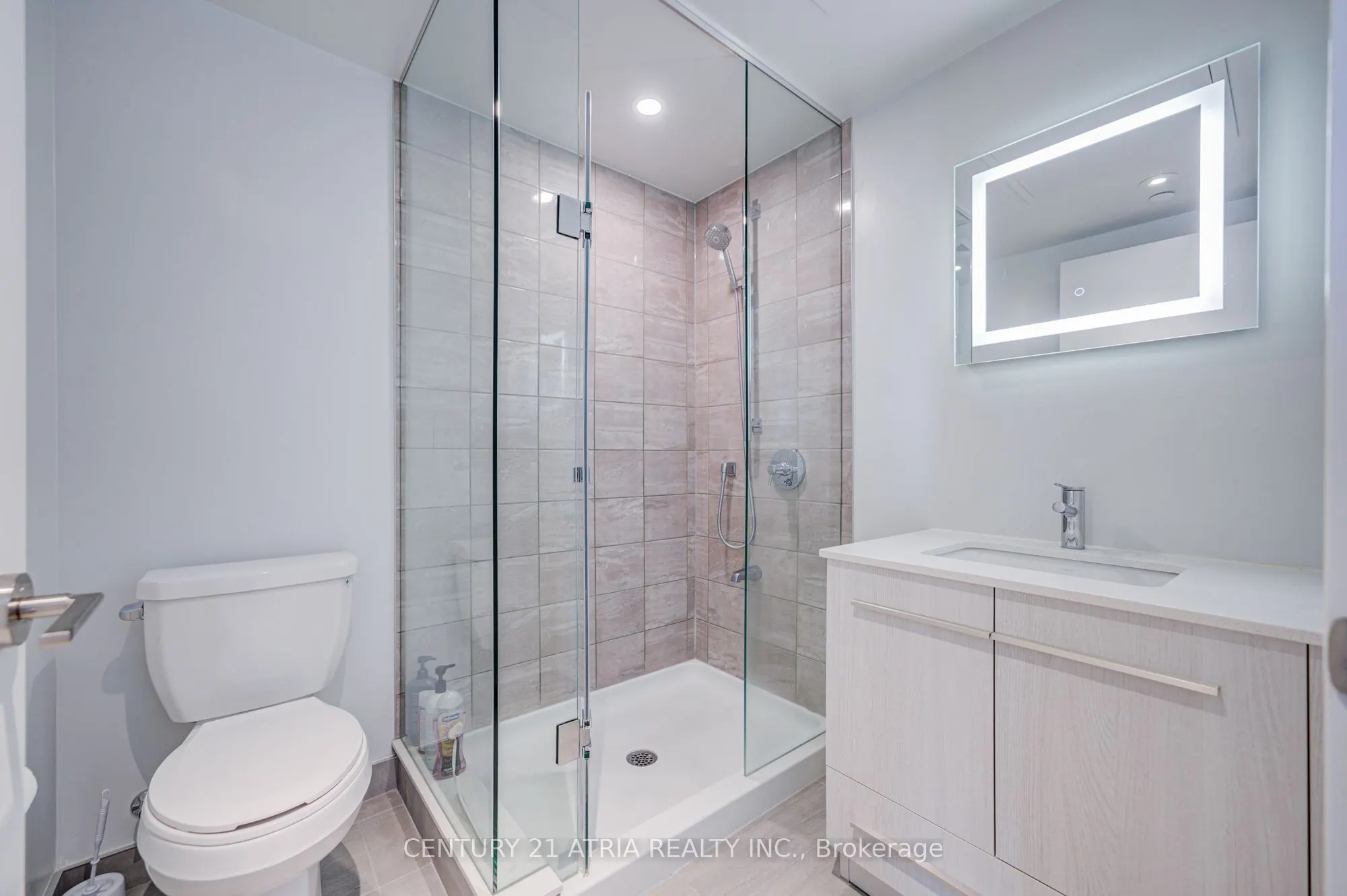 8 CUMBERLAND Street #2403