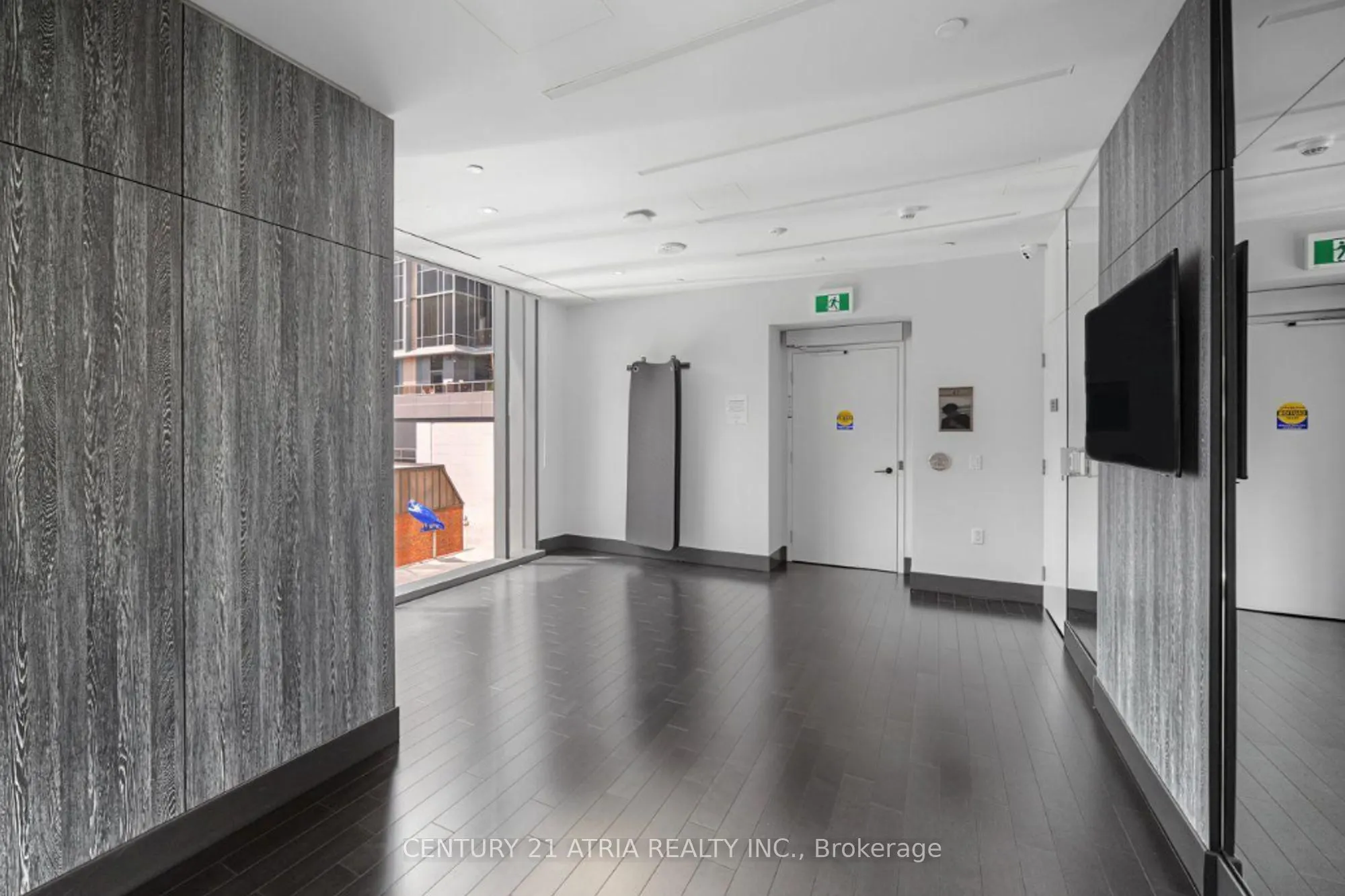 8 CUMBERLAND Street #2403