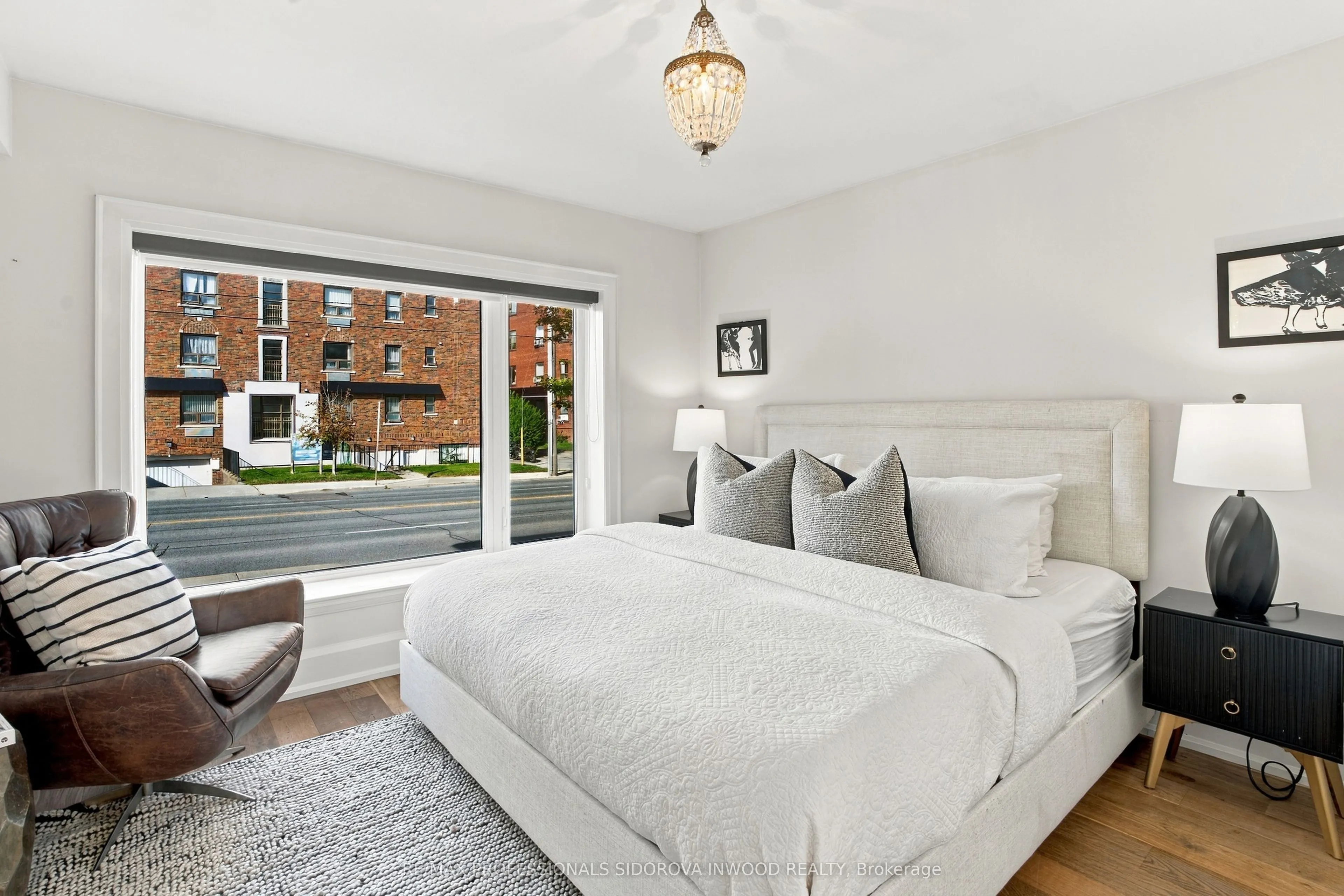 1657 Bathurst Street #2A